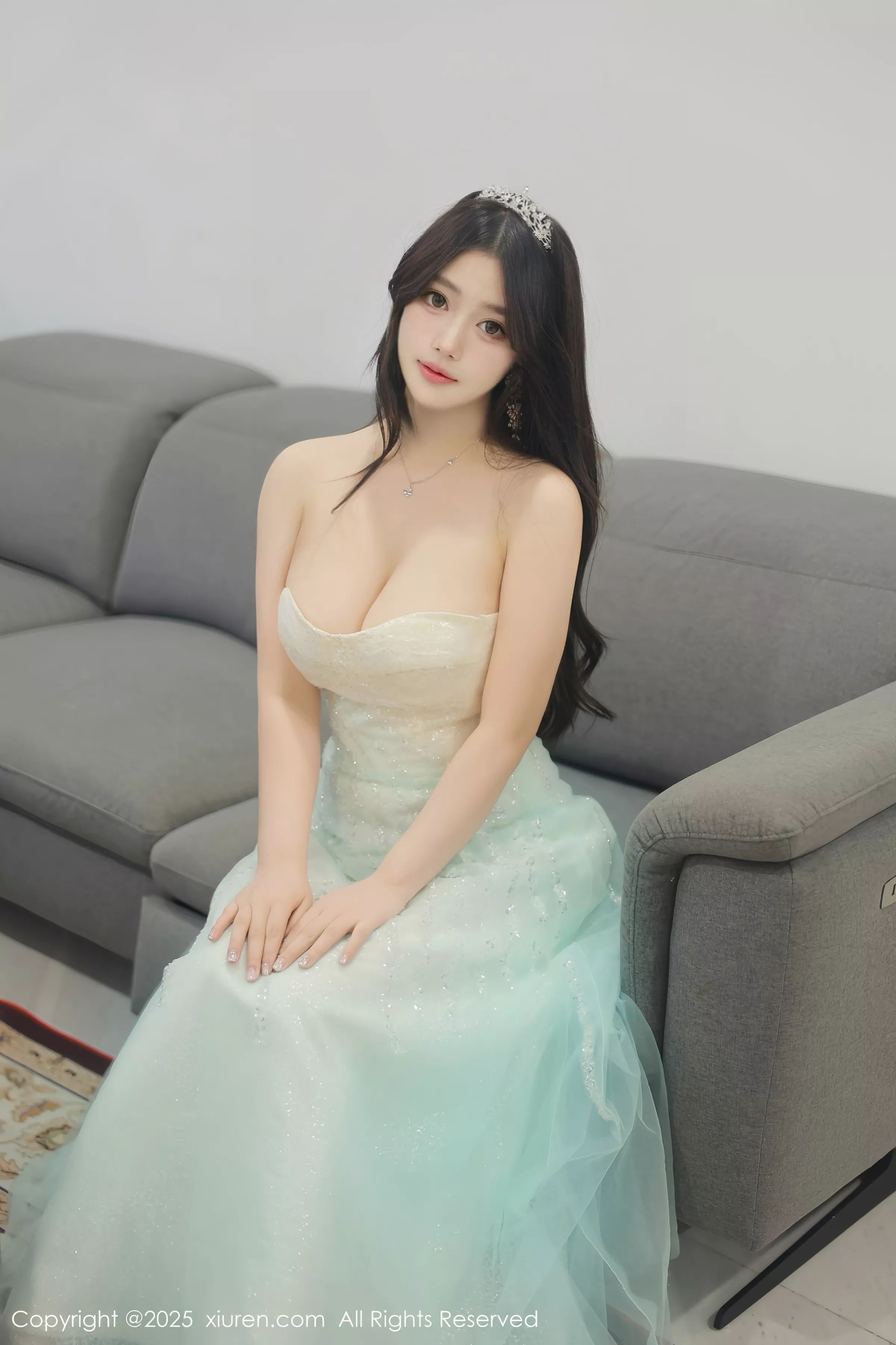 [[XiuRen秀人网]秀人网]No.10222_模特蛋蛋宝性感紫色蕾丝内衣配超薄丝袜秀丰满身材撩人诱惑写真78P