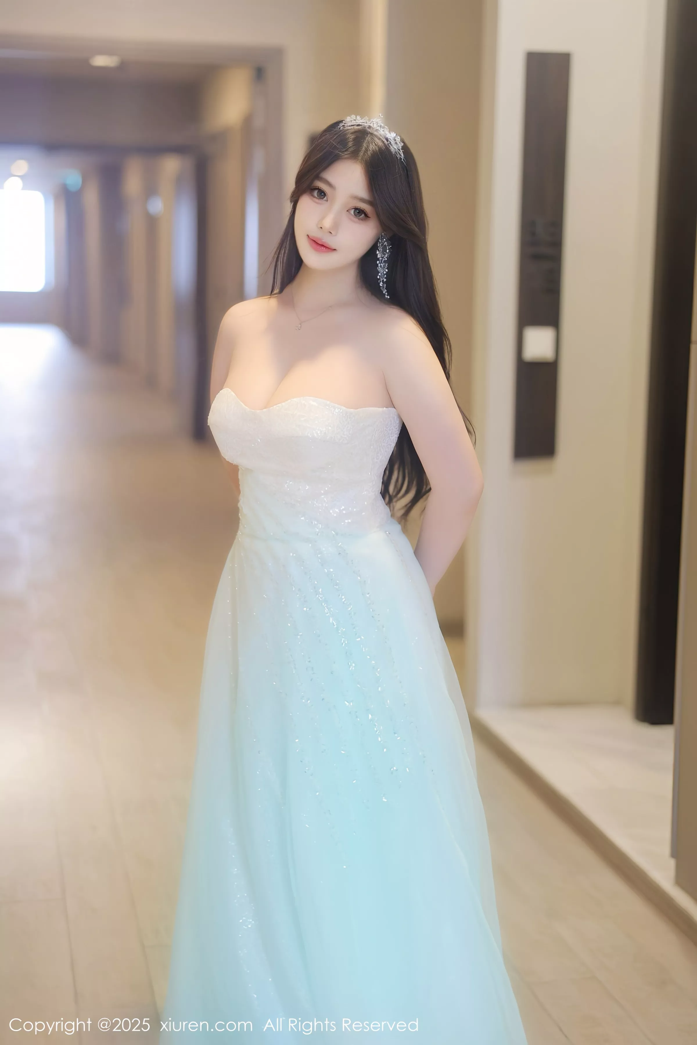 [[XiuRen秀人网]秀人网]No.10222_模特蛋蛋宝性感紫色蕾丝内衣配超薄丝袜秀丰满身材撩人诱惑写真78P