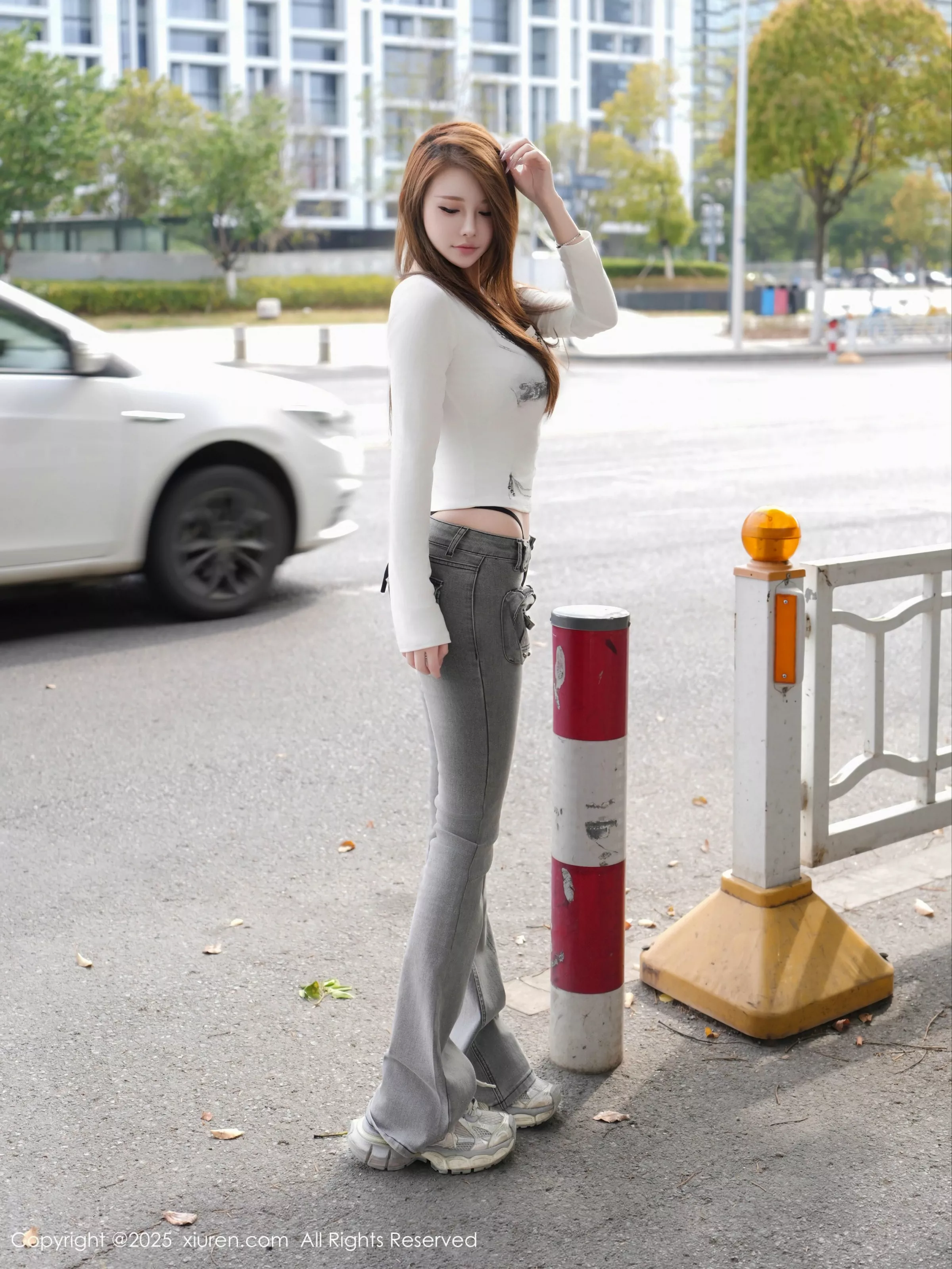 [[XiuRen秀人网]秀人网]No.10227_模特甜妮性感白T配牛仔长裤露黑色情趣内衣秀丰腴身材诱惑写真68P