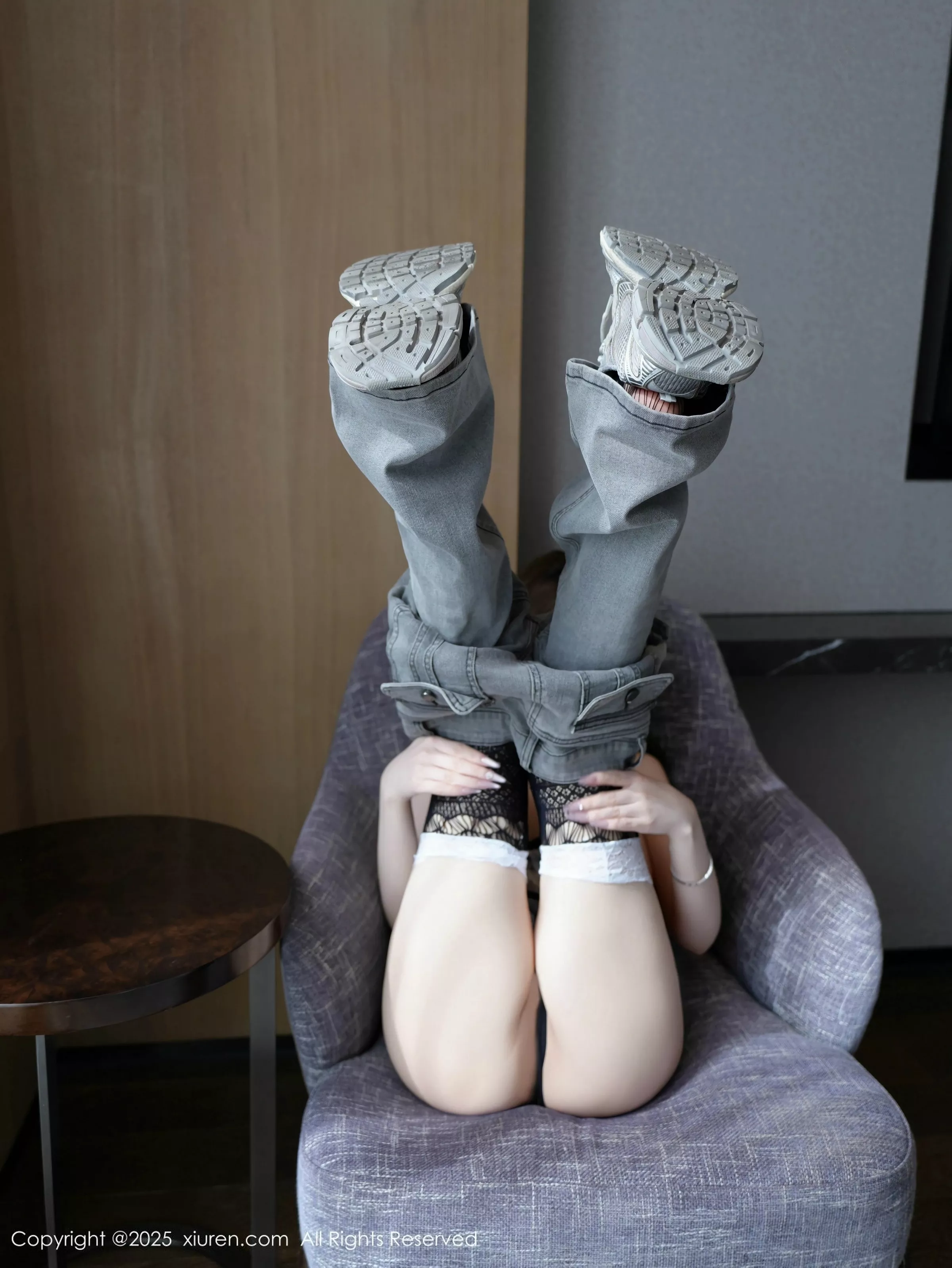 [[XiuRen秀人网]秀人网]No.10227_模特甜妮性感白T配牛仔长裤露黑色情趣内衣秀丰腴身材诱惑写真68P