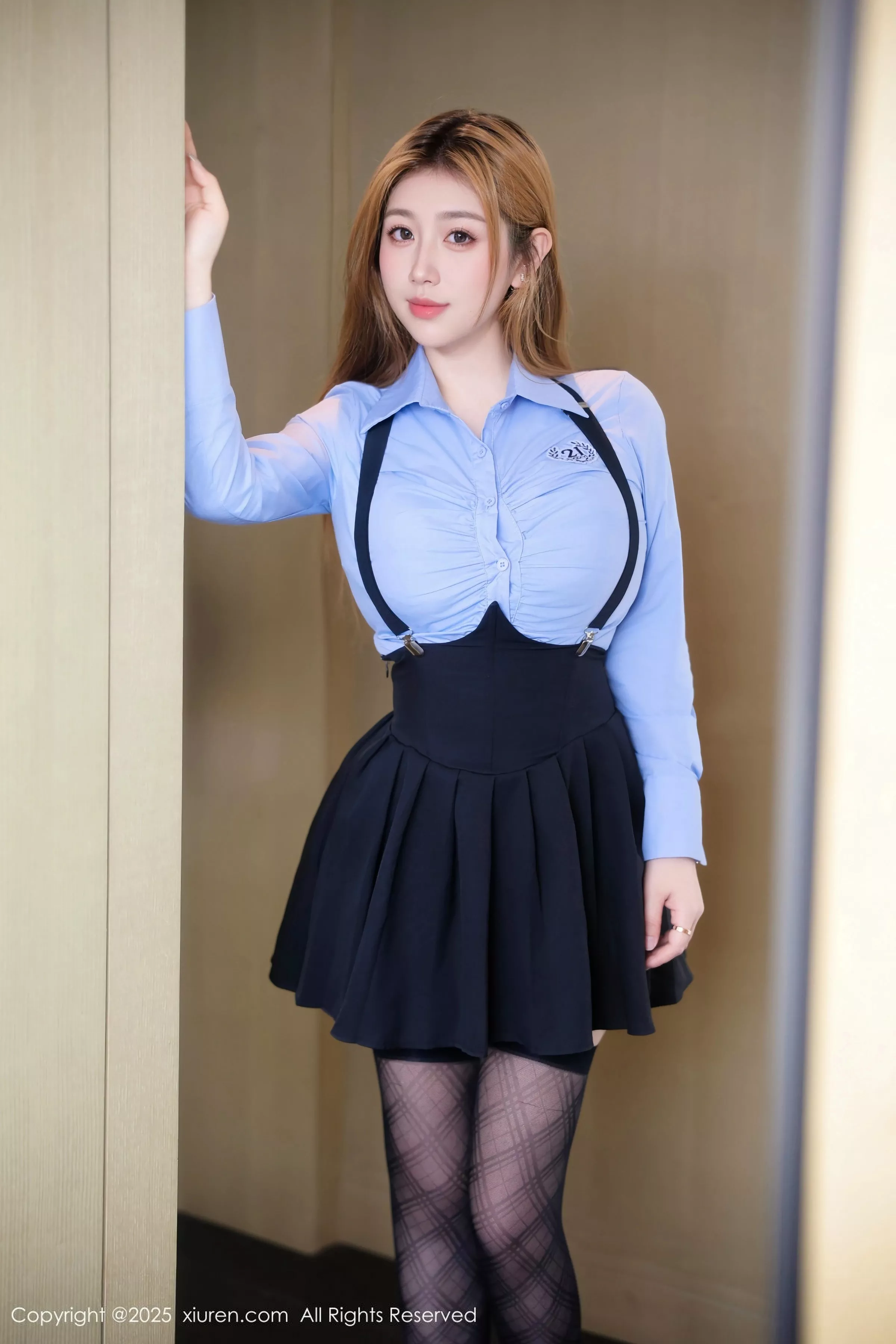 [[XiuRen秀人网]秀人网]No.10224_新人模特麦当劳性感学生装露黑色情趣内衣配黑丝吊袜诱惑写真86P