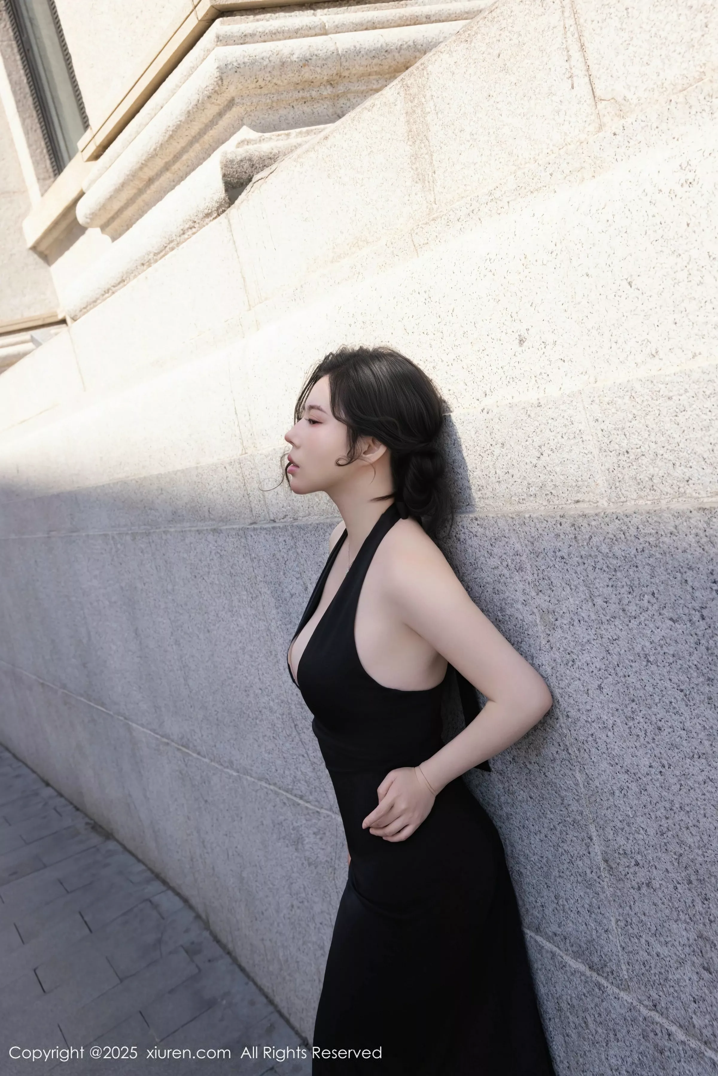 [[XiuRen秀人网]秀人网]No.10236_模特白茹雪abby性感黑色连衣裙配超薄黑丝秀丰腴身材诱惑写真93P