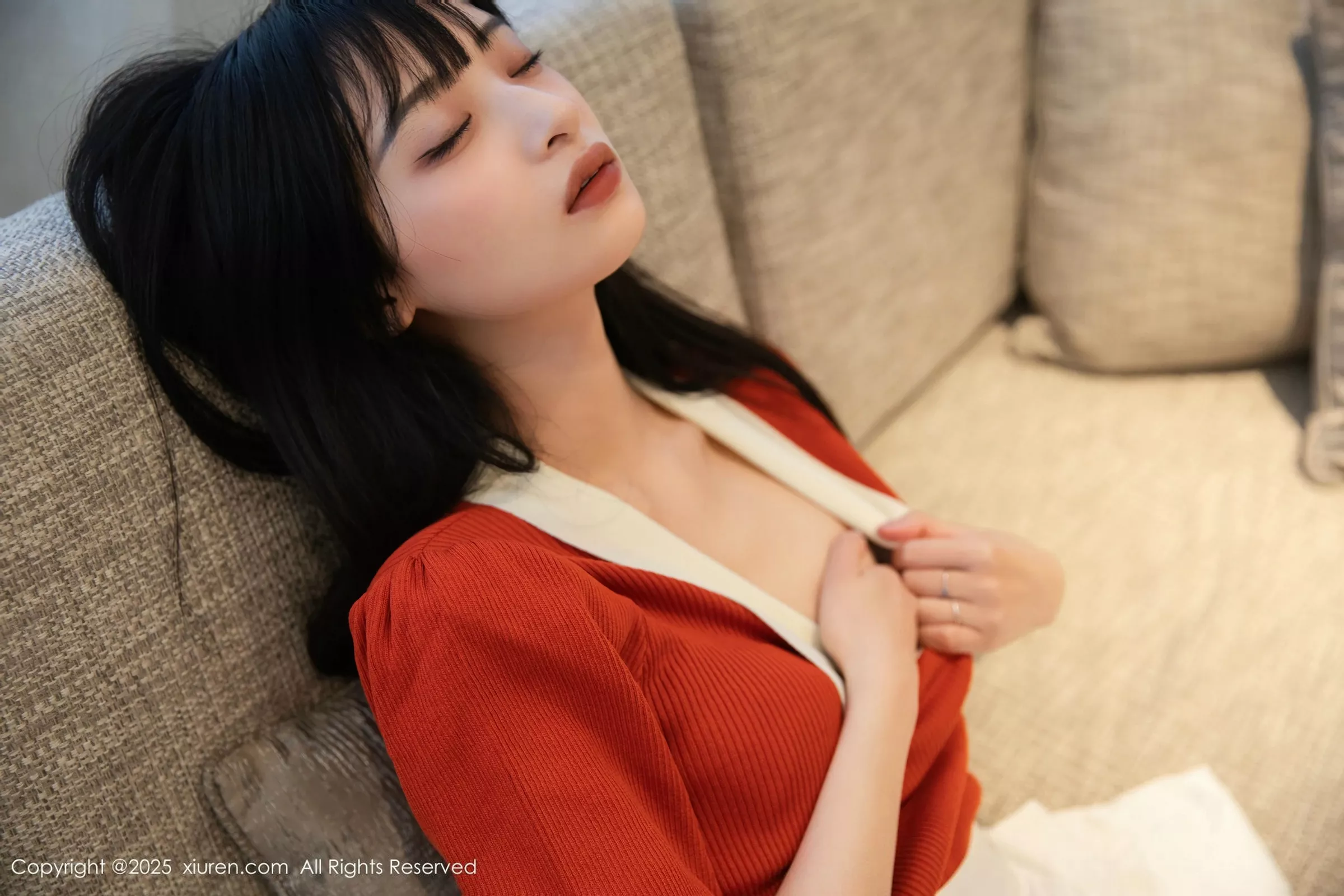 [[XiuRen秀人网]秀人网]No.10247_模特茂木希子性感橙T露白色内衣配超薄肉丝秀完美身材诱惑写真80P