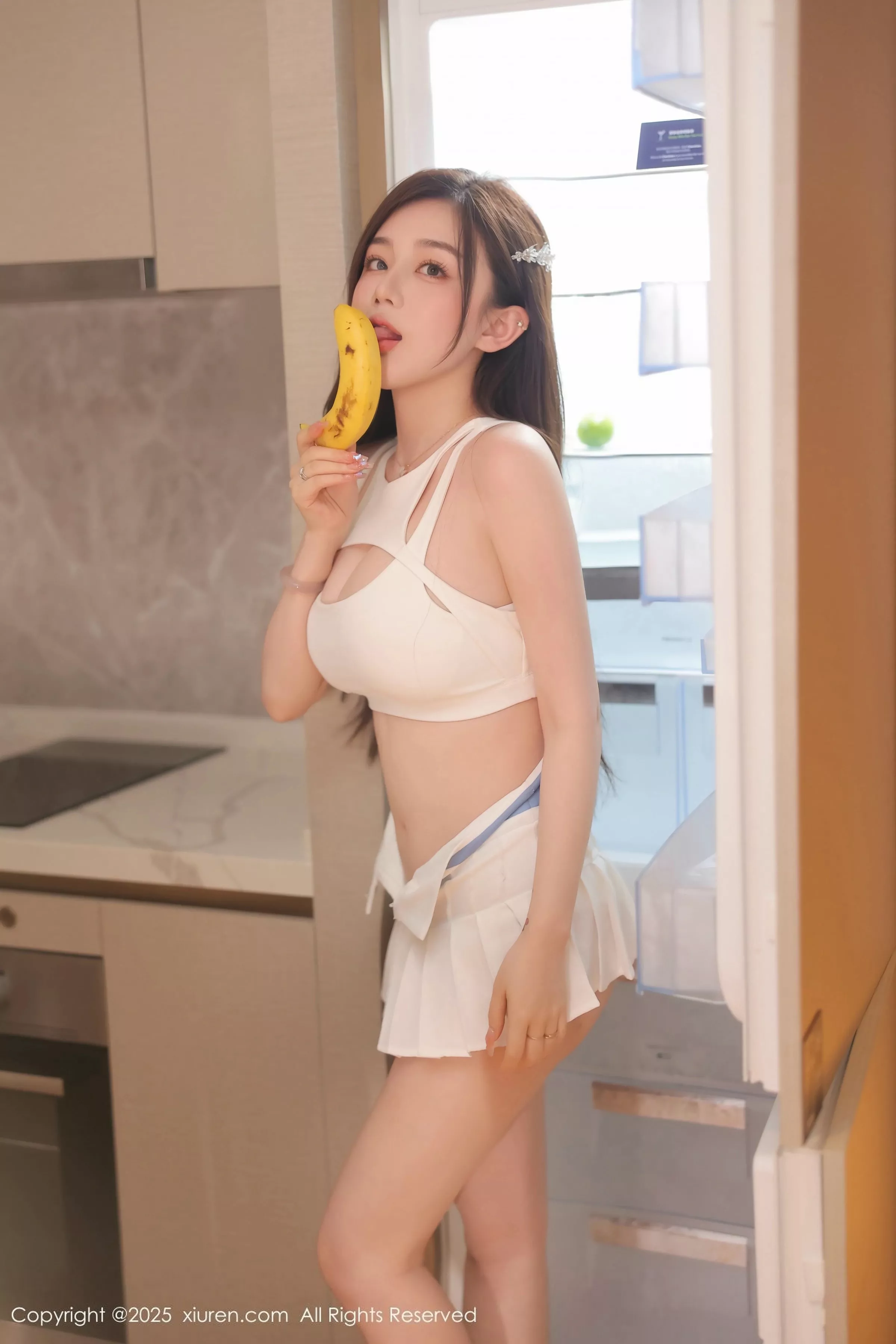 [[XiuRen秀人网]秀人网]No.10254_新人模特奶油猫呀性感白色短裙+白色浴袍秀丰满身材诱惑写真86P