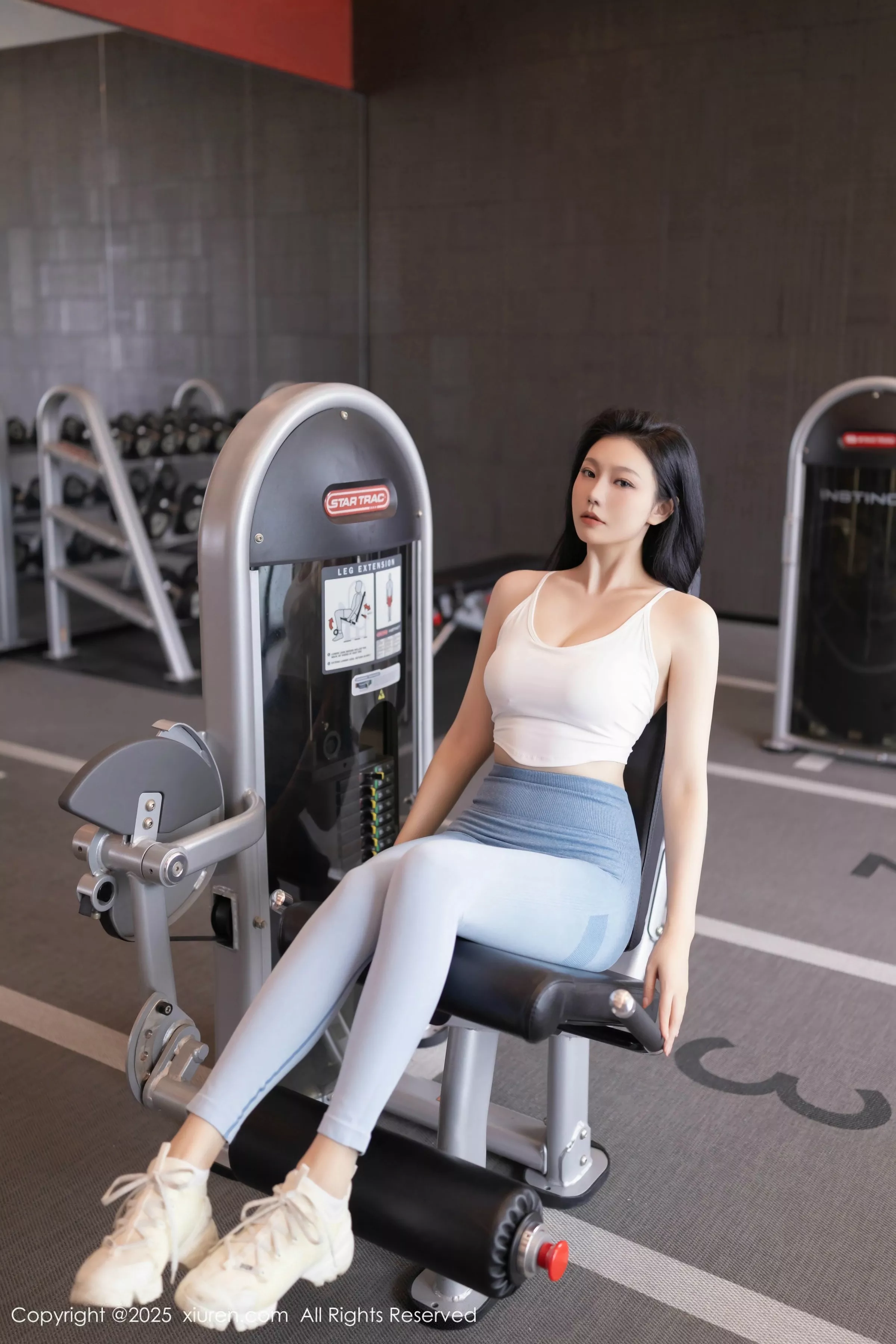 [[XiuRen秀人网]秀人网]No.10272_模特安然anran健身房性感蓝白色运动服秀曼妙身姿完美诱惑写真80P