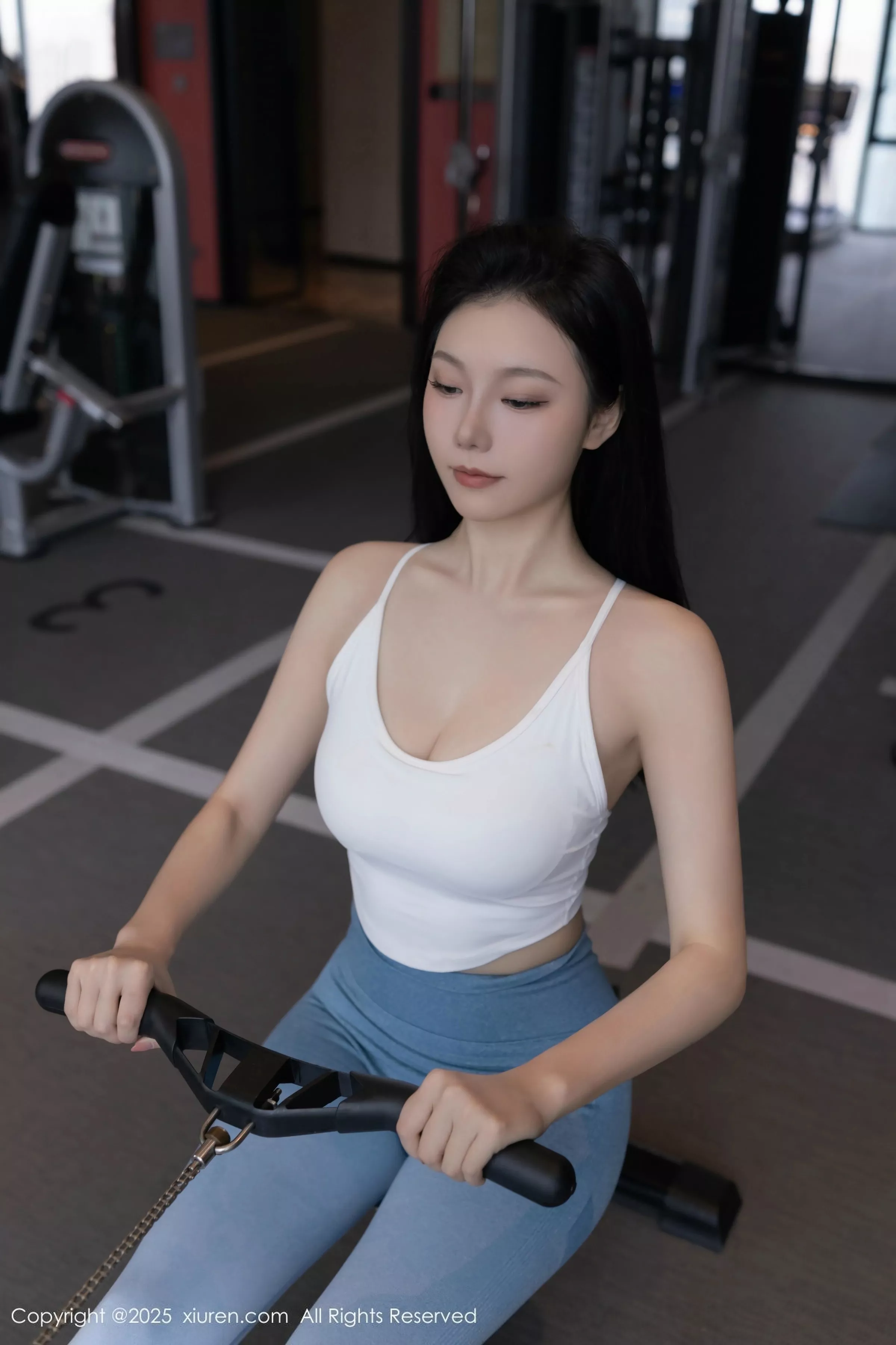 [[XiuRen秀人网]秀人网]No.10272_模特安然anran健身房性感蓝白色运动服秀曼妙身姿完美诱惑写真80P