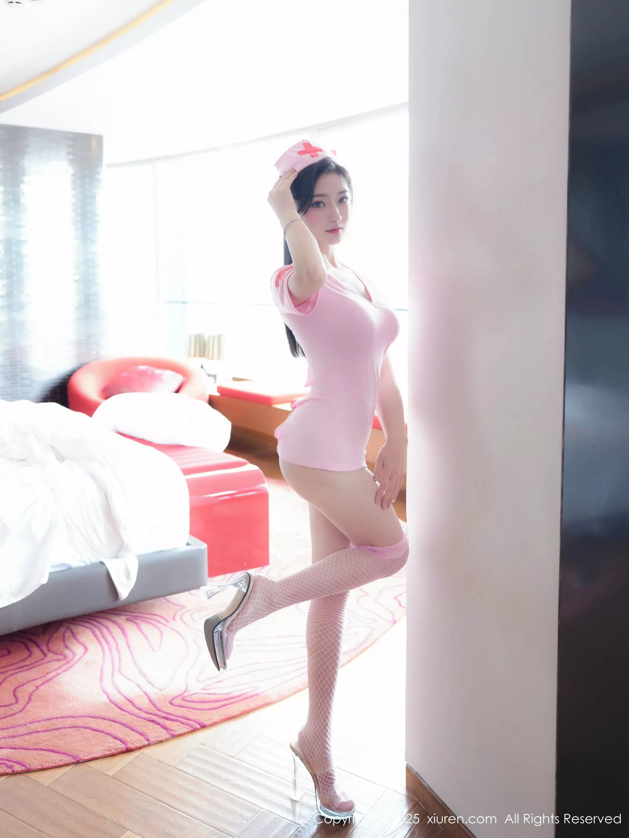 [[XiuRen秀人网]秀人网]No.10275_模特Annie_baby性感粉色护士制服配粉丝网袜秀凹凸身材诱惑写真85P