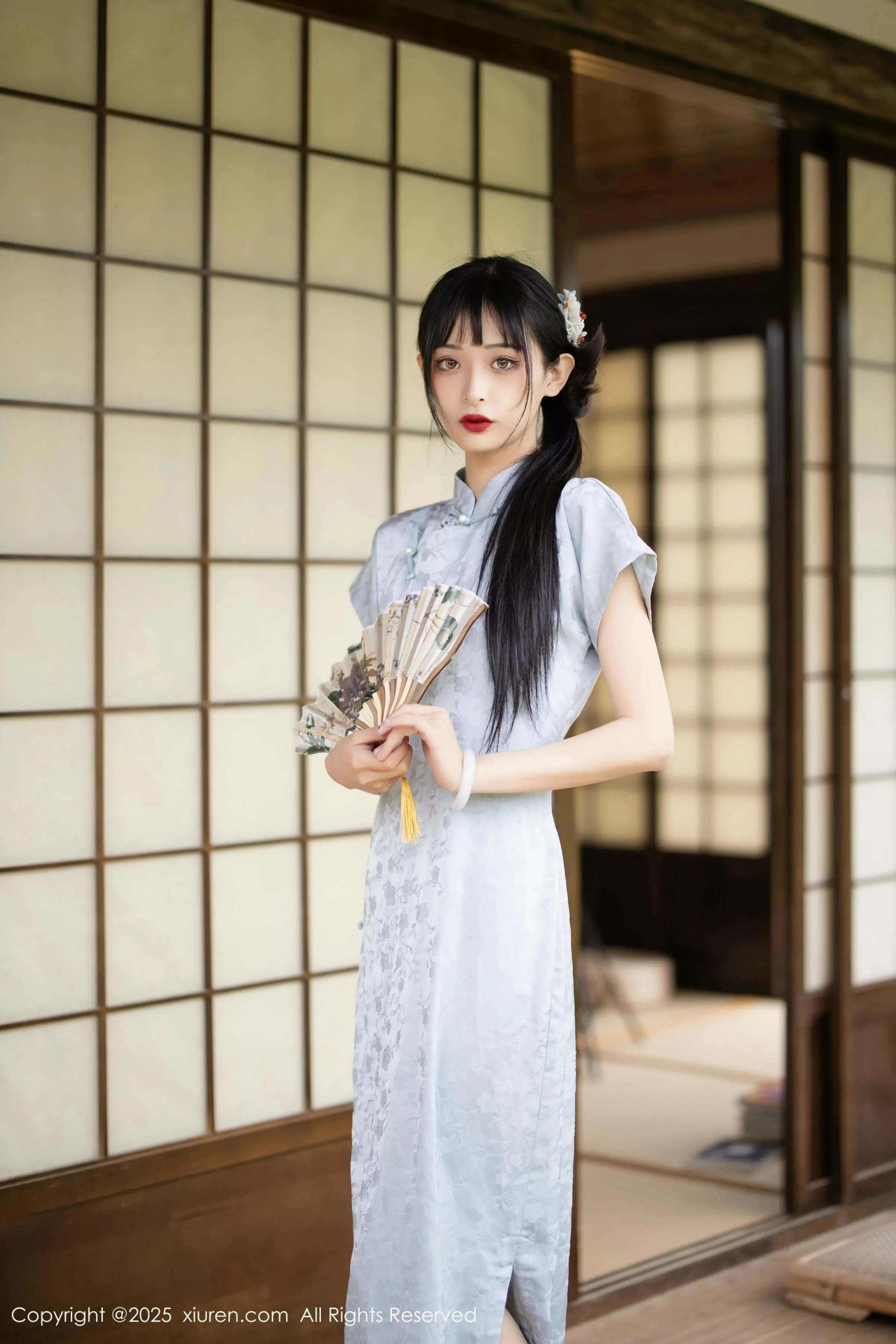 [[XiuRen秀人网]秀人网]No.10278_模特茂木希子日式旗袍露白色内衣配肉丝袜秀完美曲线诱惑写真80P