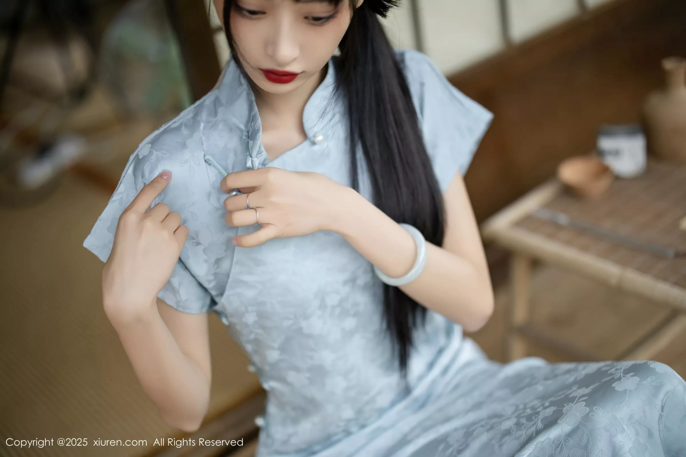 [[XiuRen秀人网]秀人网]No.10278_模特茂木希子日式旗袍露白色内衣配肉丝袜秀完美曲线诱惑写真80P