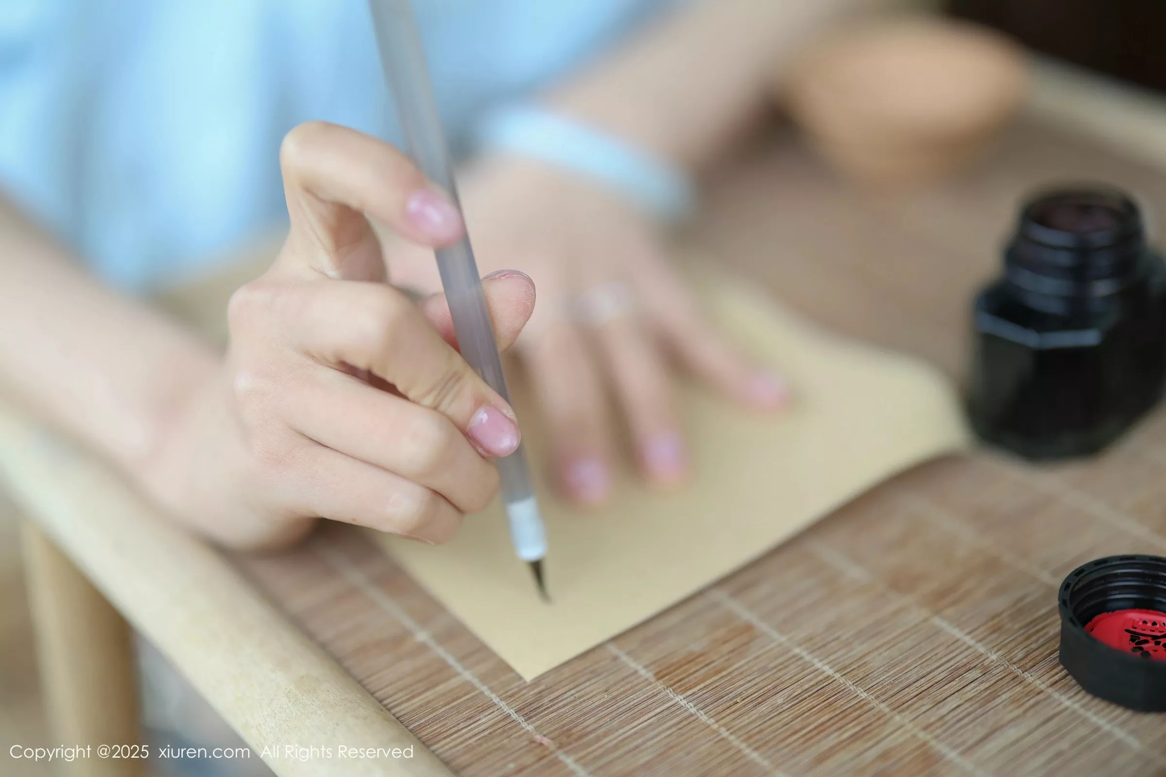 [[XiuRen秀人网]秀人网]No.10278_模特茂木希子日式旗袍露白色内衣配肉丝袜秀完美曲线诱惑写真80P