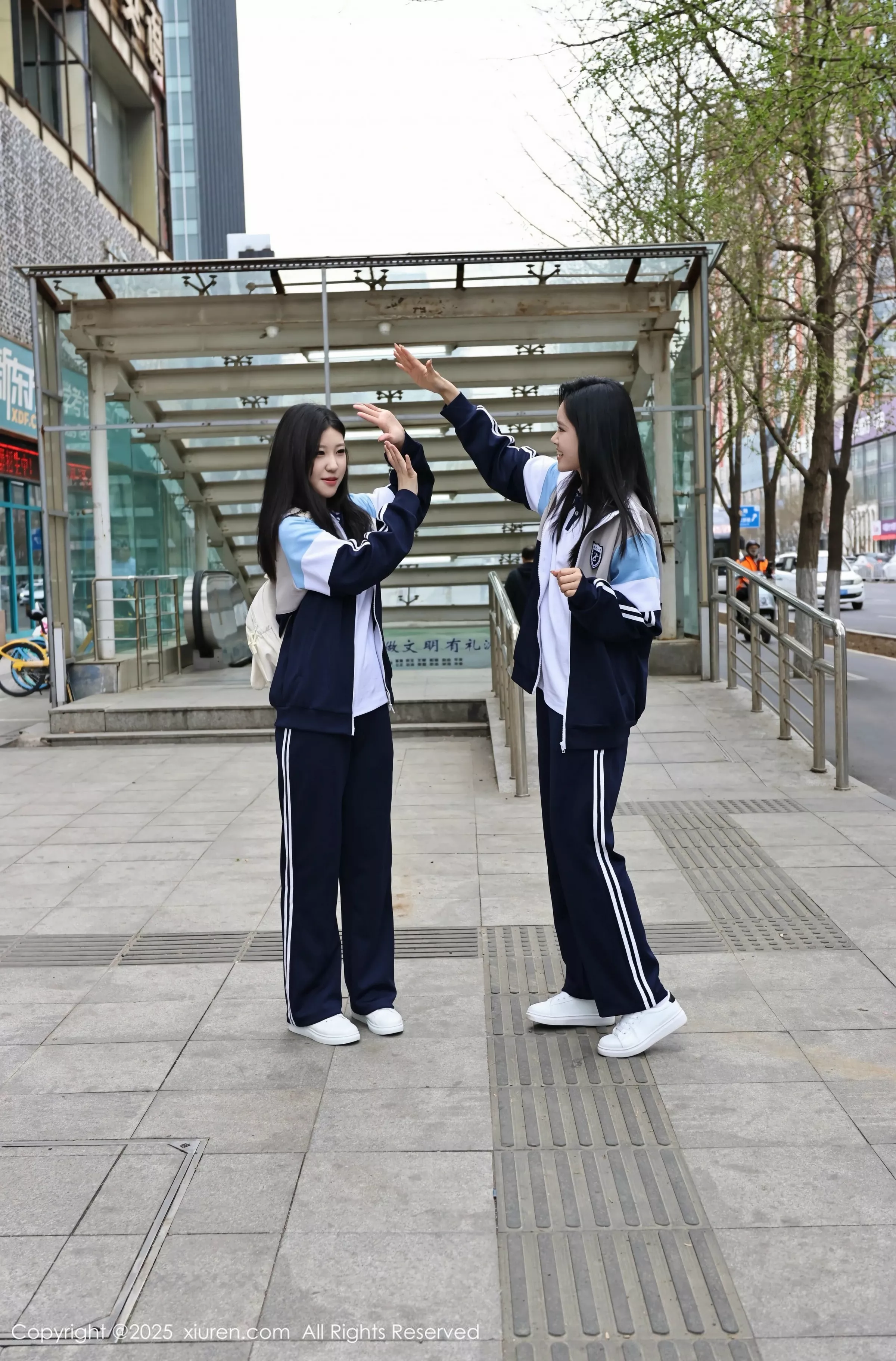 [[XiuRen秀人网]秀人网]No.10288_模特合集美女小芭乐性感蓝色校服露白色内衣秀曼妙身姿诱惑写真73P