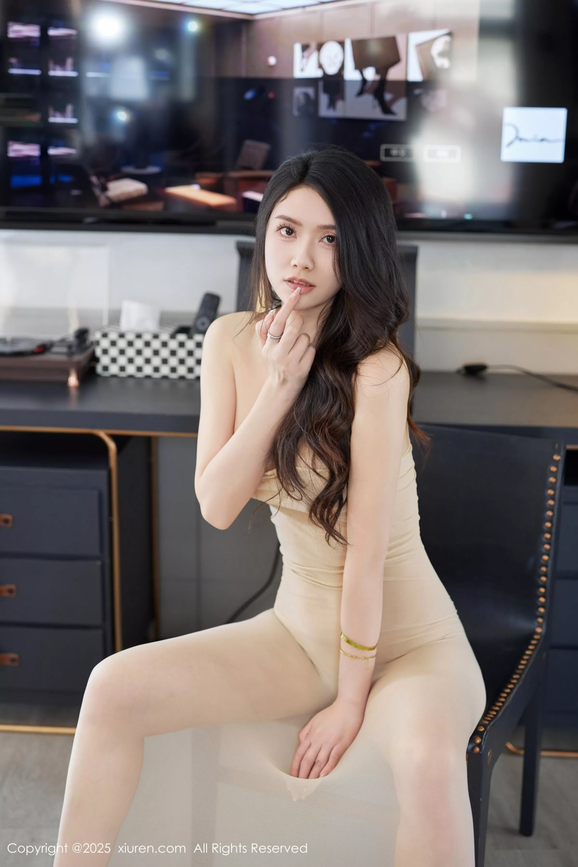 [[XiuRen秀人网]秀人网]No.10175_模特方子萱私房性感肉色连体丝袜透视秀凹凸身材惹火诱惑写真63P