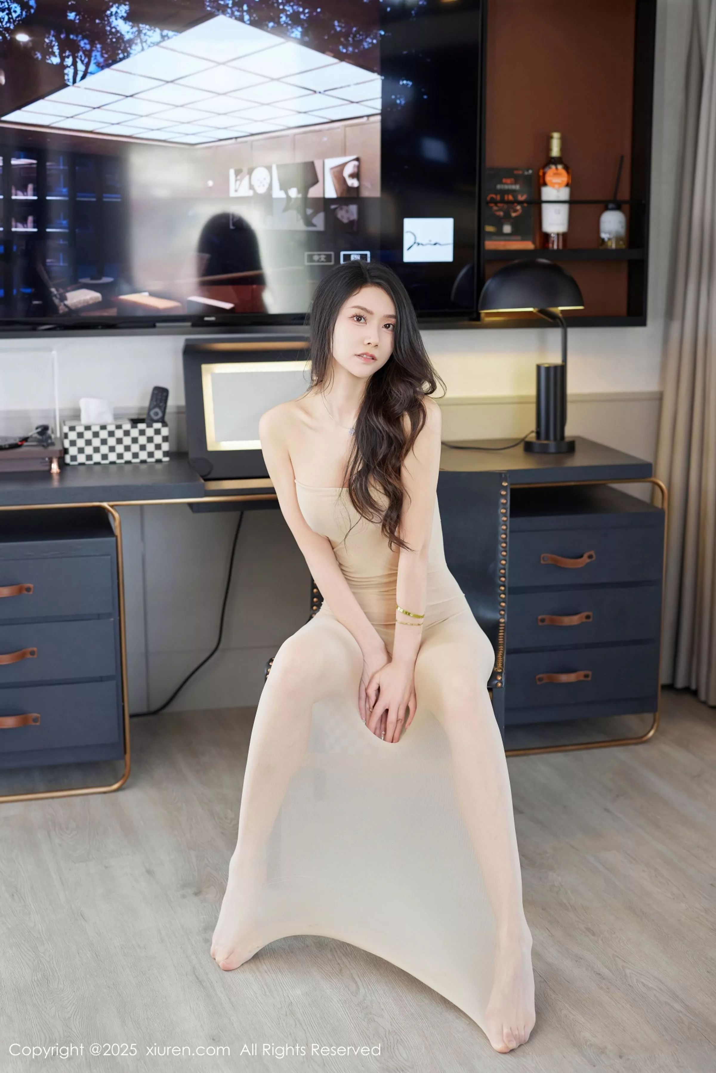 [[XiuRen秀人网]秀人网]No.10175_模特方子萱私房性感肉色连体丝袜透视秀凹凸身材惹火诱惑写真63P