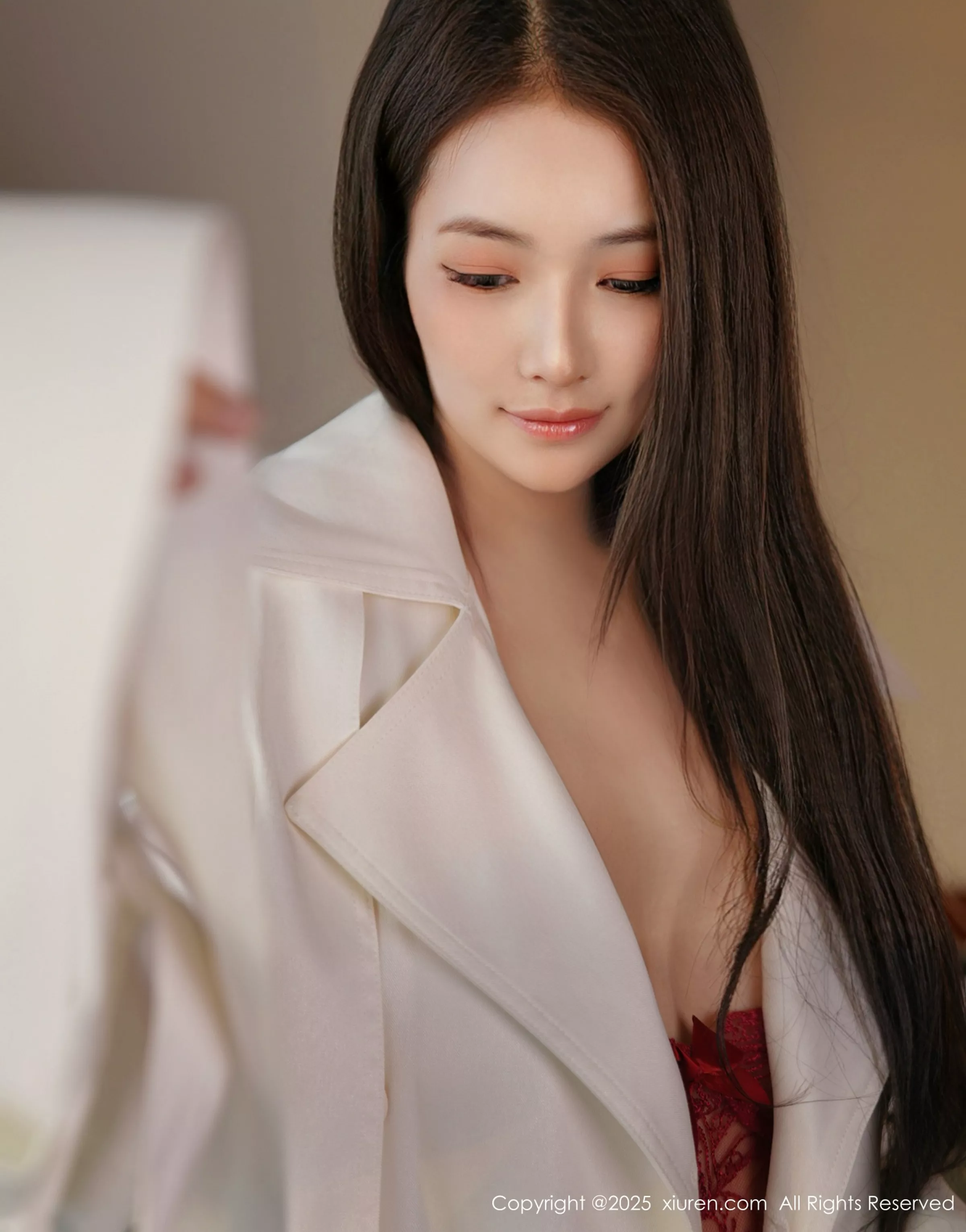 [[XiuRen秀人网]秀人网]No.10174_模特娅轩ELVA性感红色情趣内衣配红丝吊袜秀凹凸身材诱惑写真48P