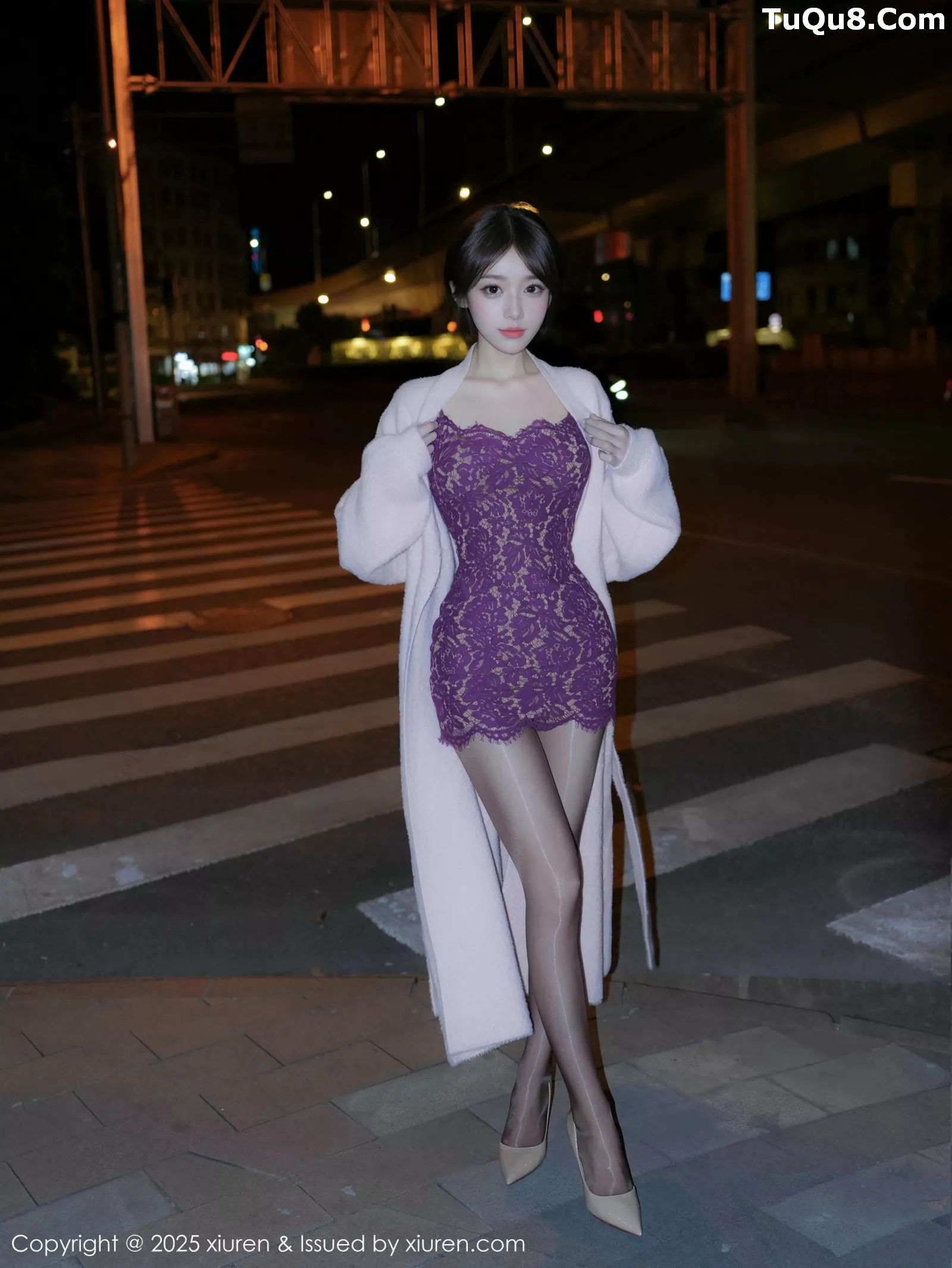 [[XiuRen秀人网]秀人网]No.10332_模特汁汁性感紫色吊带短裙配闪亮黑丝秀曼妙身姿迷人诱惑写真53P