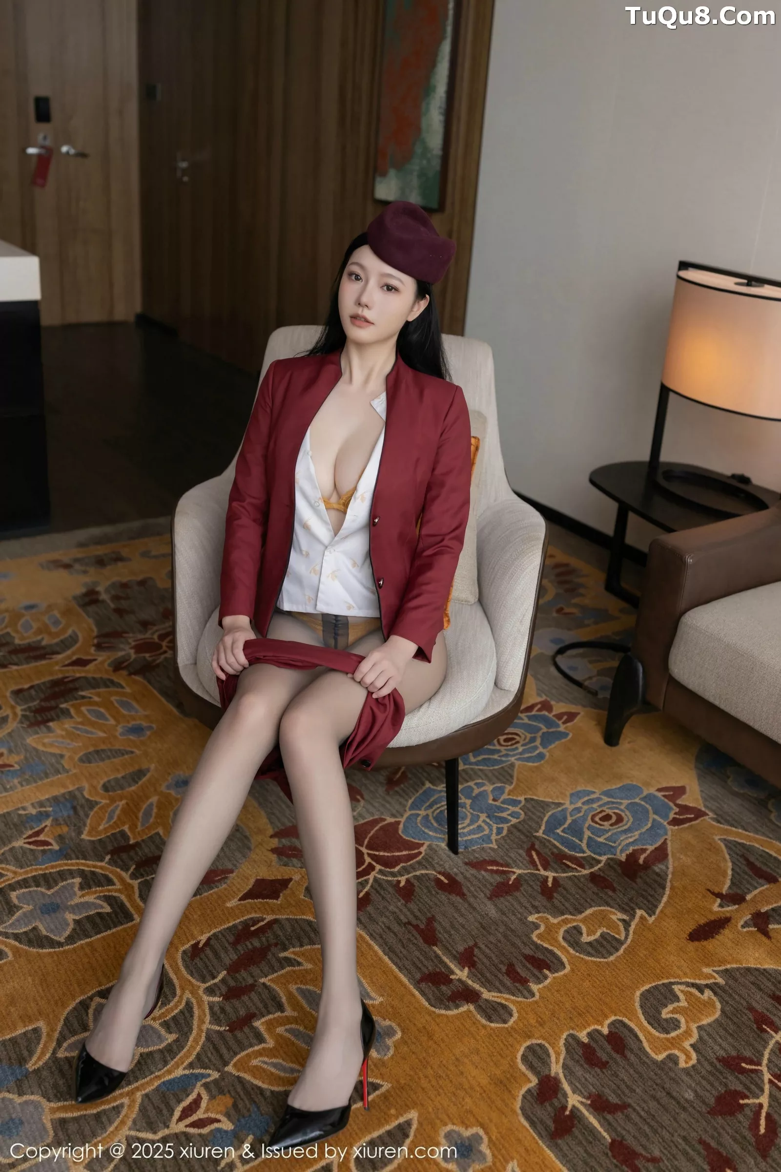 [[XiuRen秀人网]秀人网]No.10333_模特安然anran红色空姐制服露黄色蕾丝内衣秀完美身材诱惑写真80P