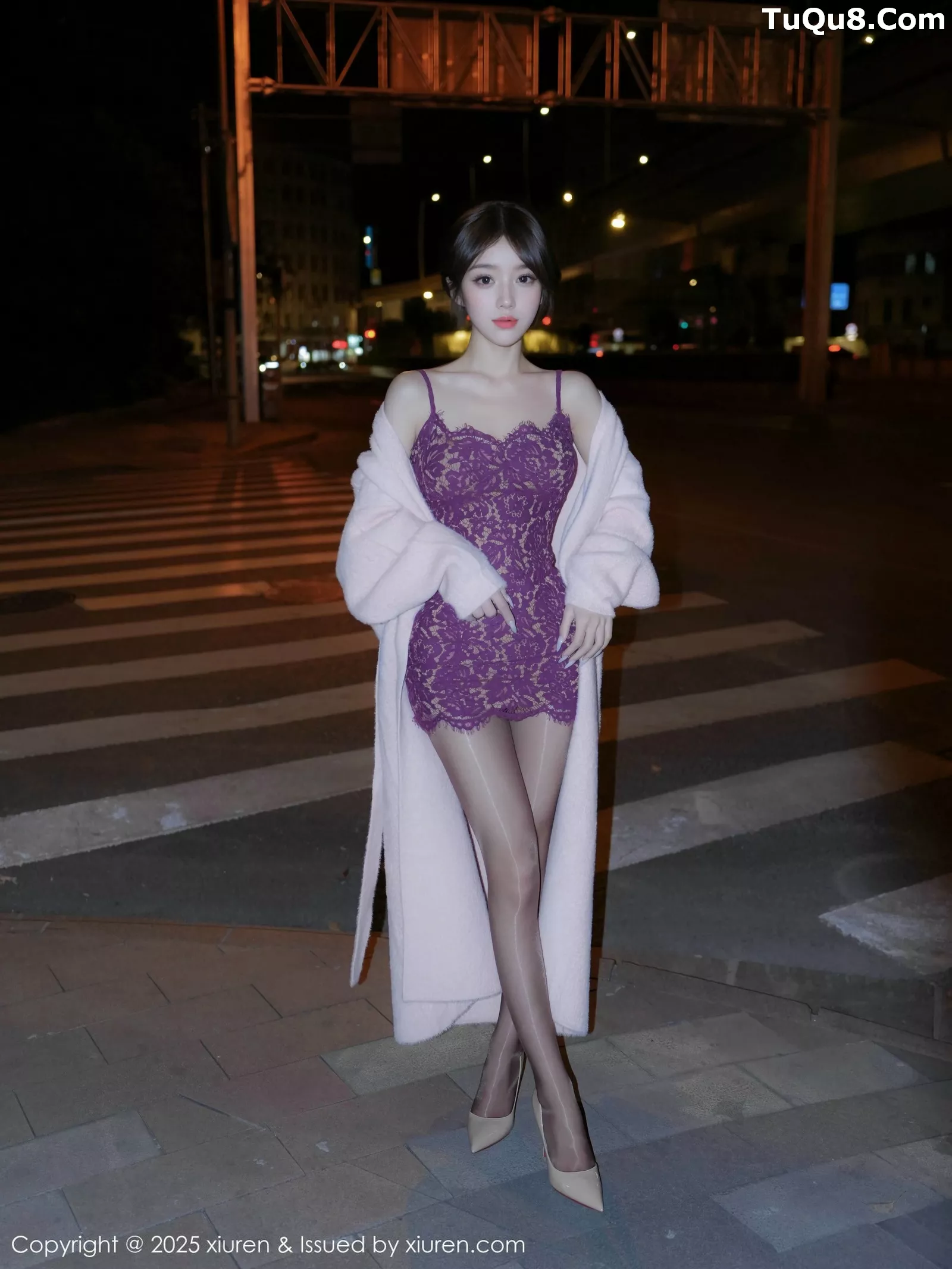 [[XiuRen秀人网]秀人网]No.10332_模特汁汁性感紫色吊带短裙配闪亮黑丝秀曼妙身姿迷人诱惑写真53P