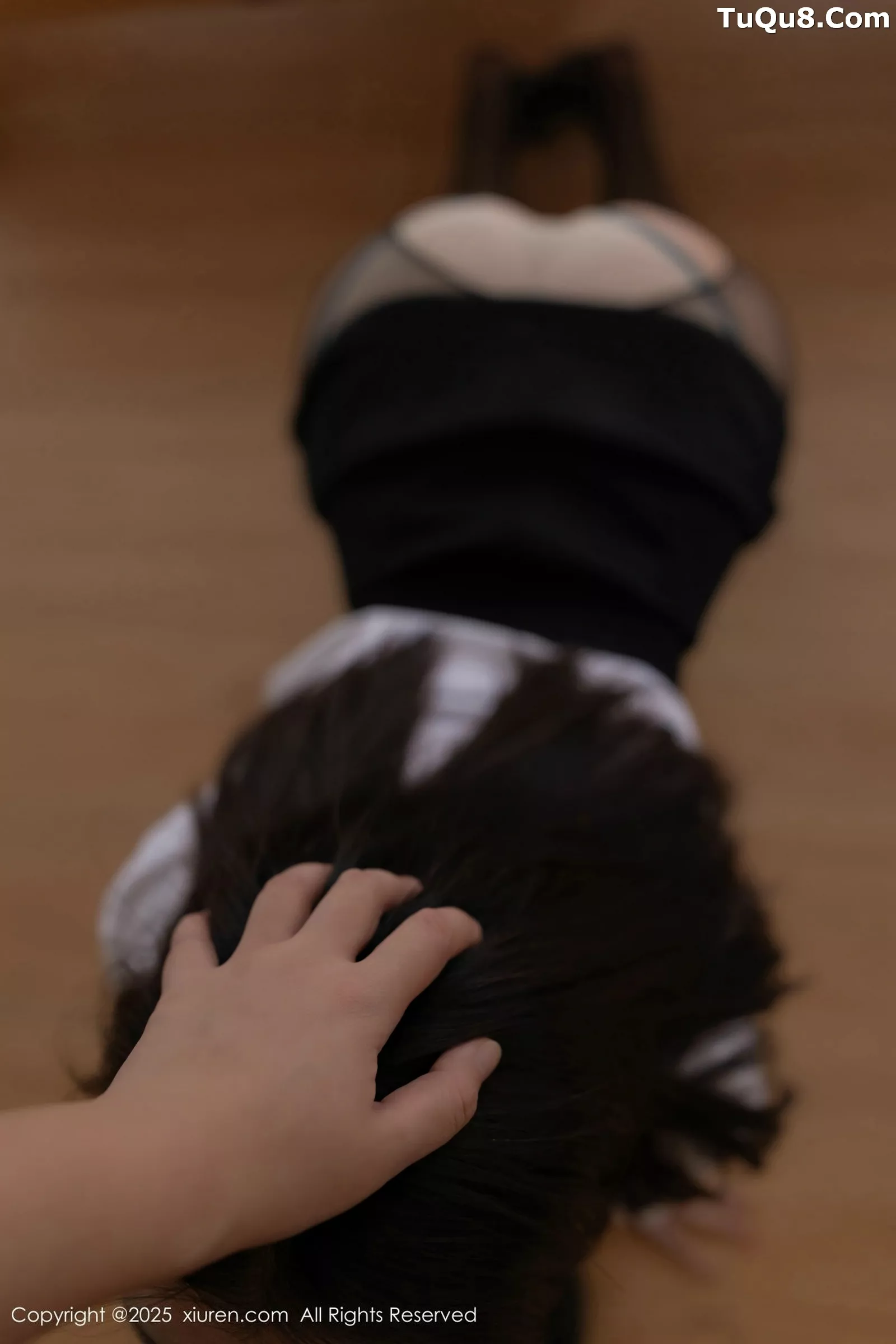 [[XiuRen秀人网]秀人网]No.10337_模特杏子Yada性感白色OL服饰配开档黑丝秀曼妙身姿诱惑写真83P