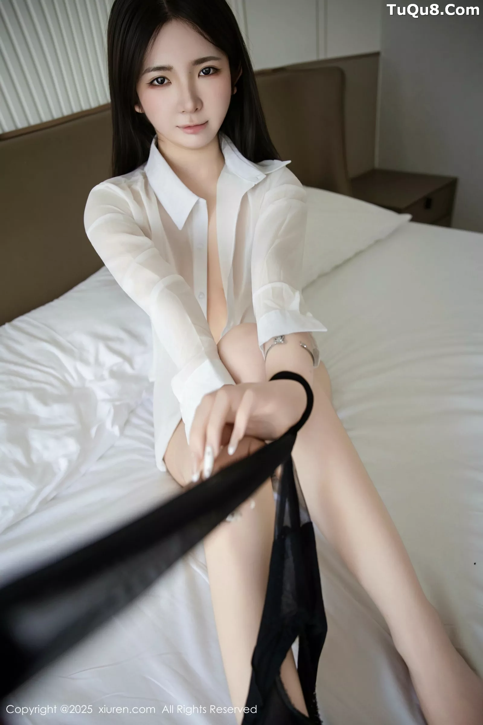 [[XiuRen秀人网]秀人网]No.10338_新人模特童童Bunny性感OL服饰配超薄黑丝秀曼妙身材诱惑写真77P