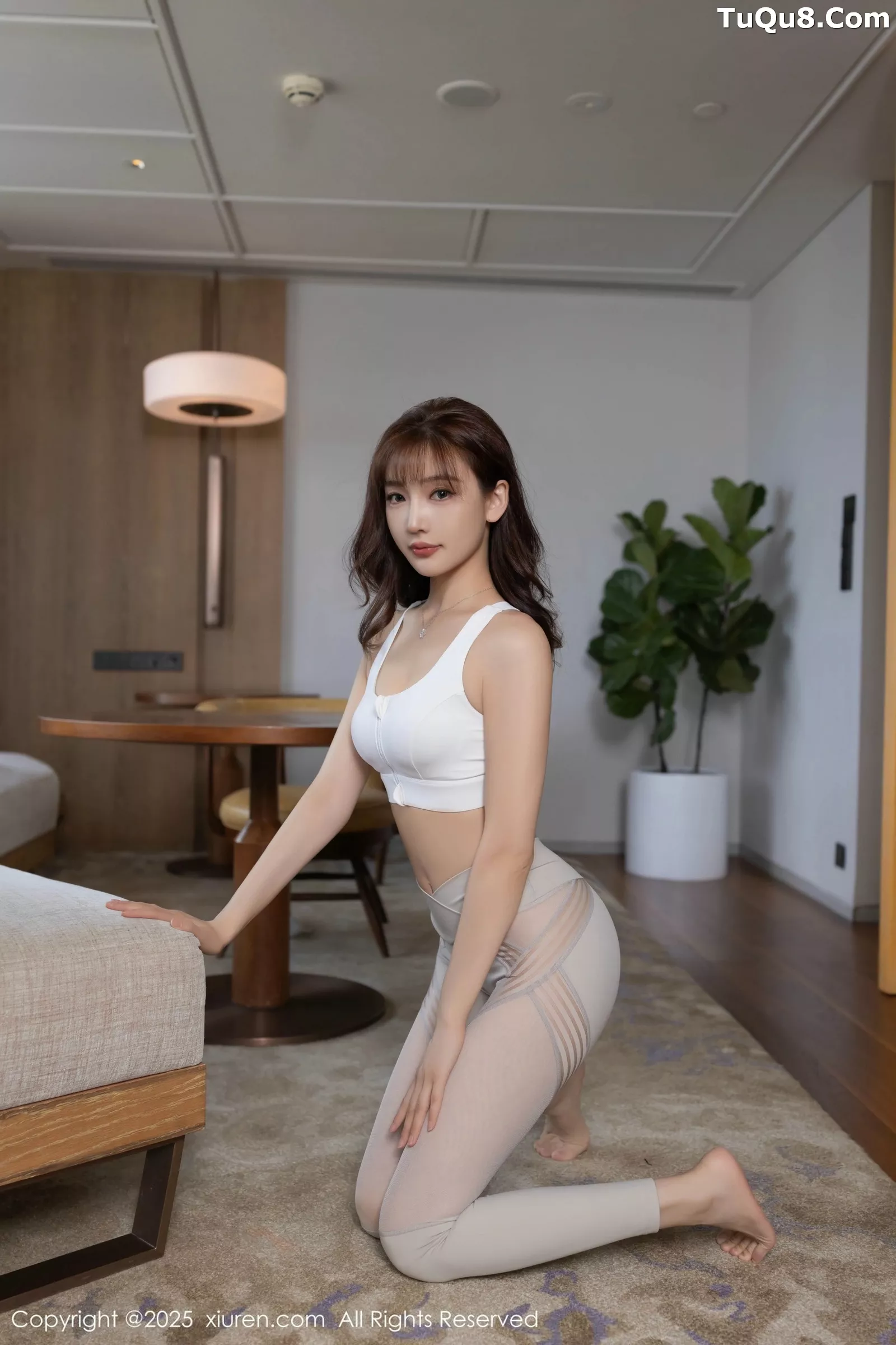 [[XiuRen秀人网]秀人网]No.10343_模特陆萱萱性感白色内衣配浅色运动裤秀柔美身姿撩人诱惑写真80P