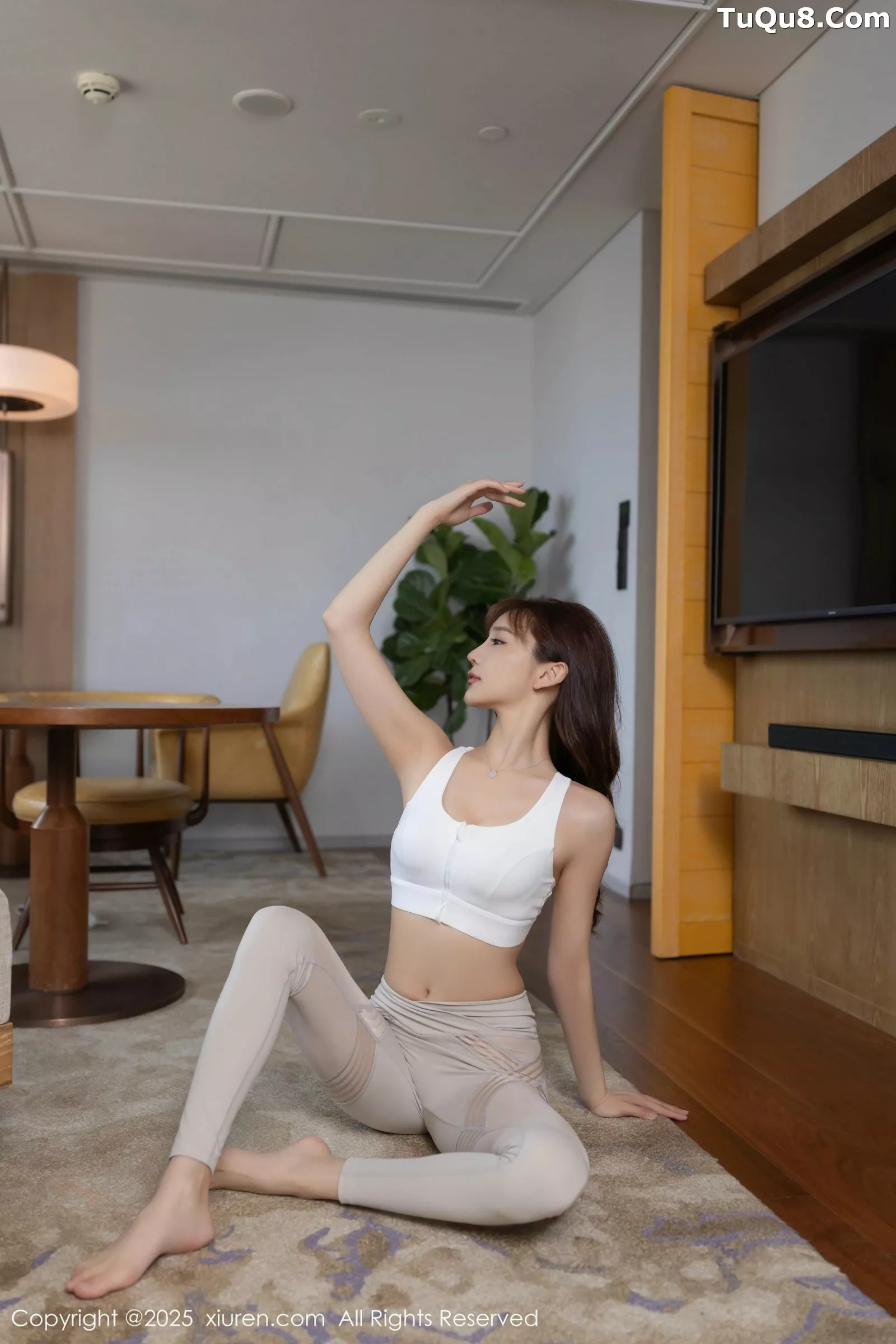 [[XiuRen秀人网]秀人网]No.10343_模特陆萱萱性感白色内衣配浅色运动裤秀柔美身姿撩人诱惑写真80P