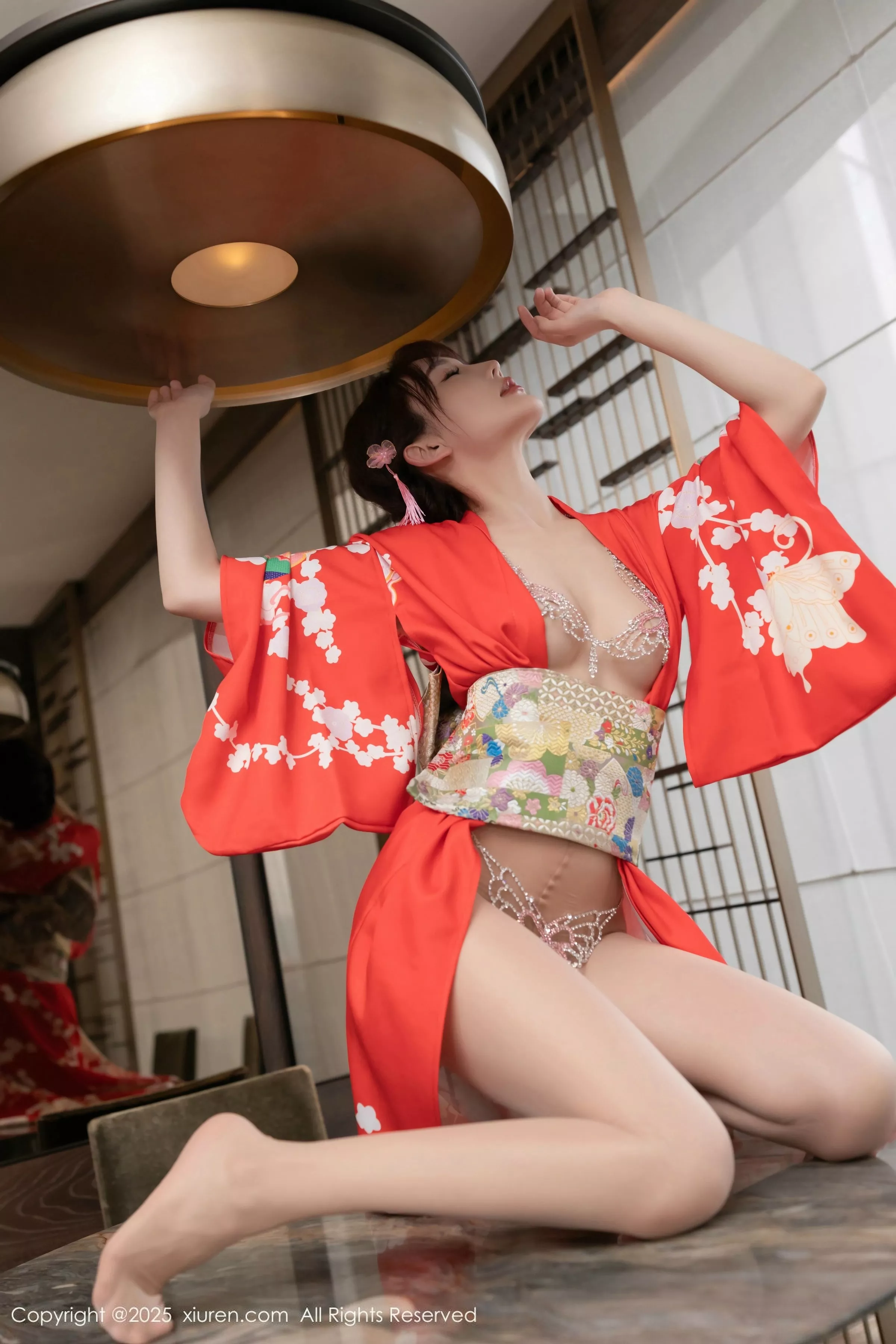 [[XiuRen秀人网]秀人网]No.10352_模特合集美女小逗逗＆陆萱萱性感姐妹花超薄肉丝私房诱惑写真80P