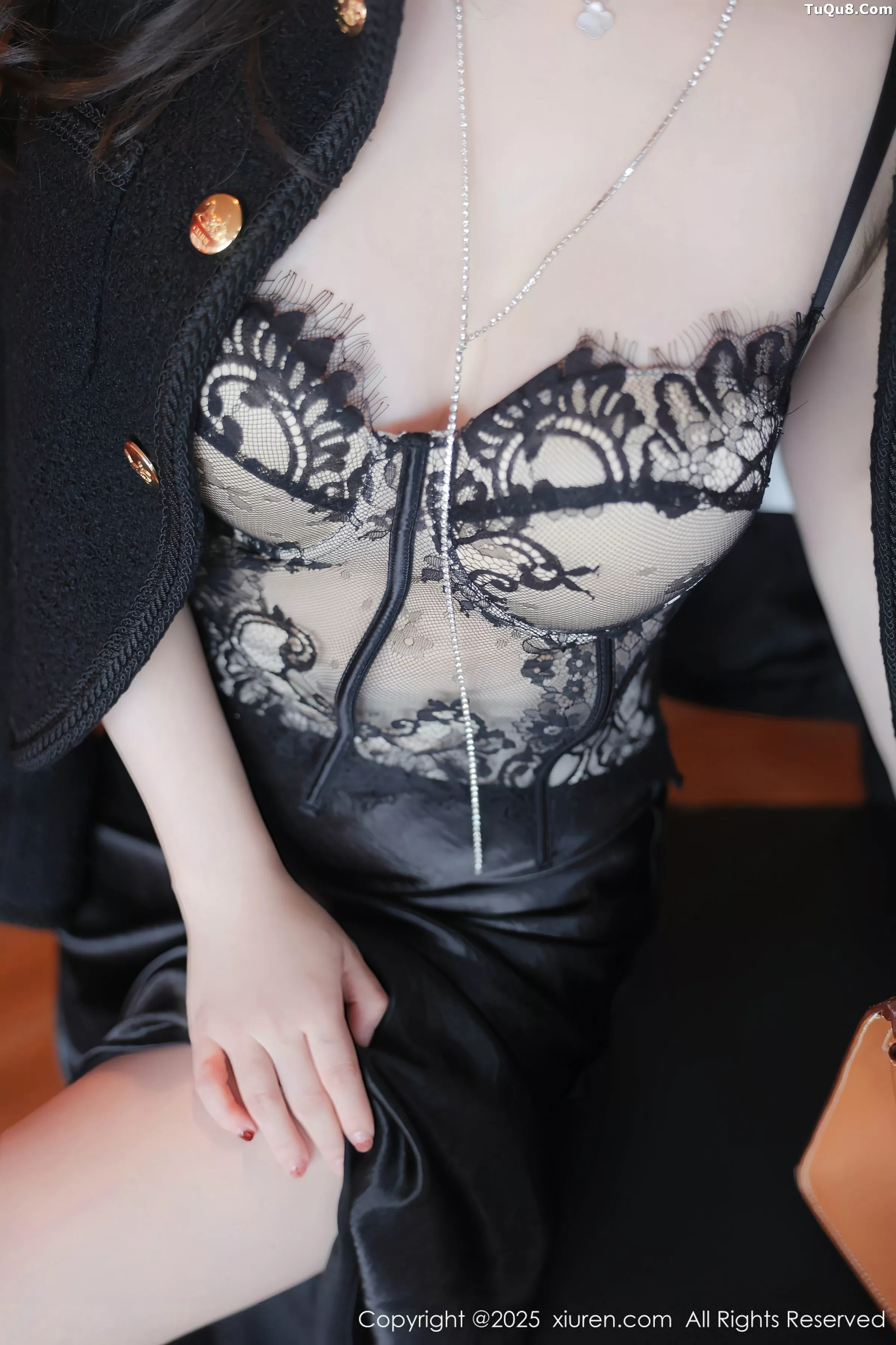 [[XiuRen秀人网]秀人网]No.10357_模特白茹雪abby性感黑色蕾丝轻透情趣服饰秀丰腴身材诱惑写真79P