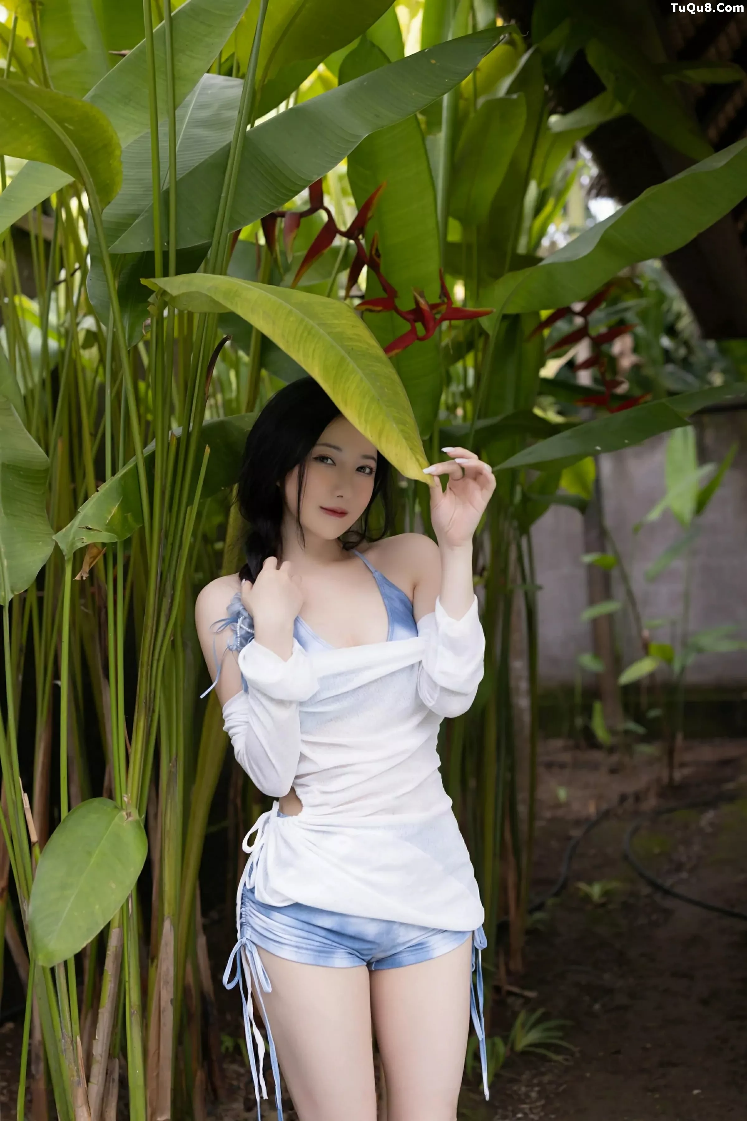 [[XiuRen秀人网]秀人网]No.10377_模特鱼子酱Fish白色轻透服饰露蓝色比基尼秀曼妙身姿诱惑写真80P