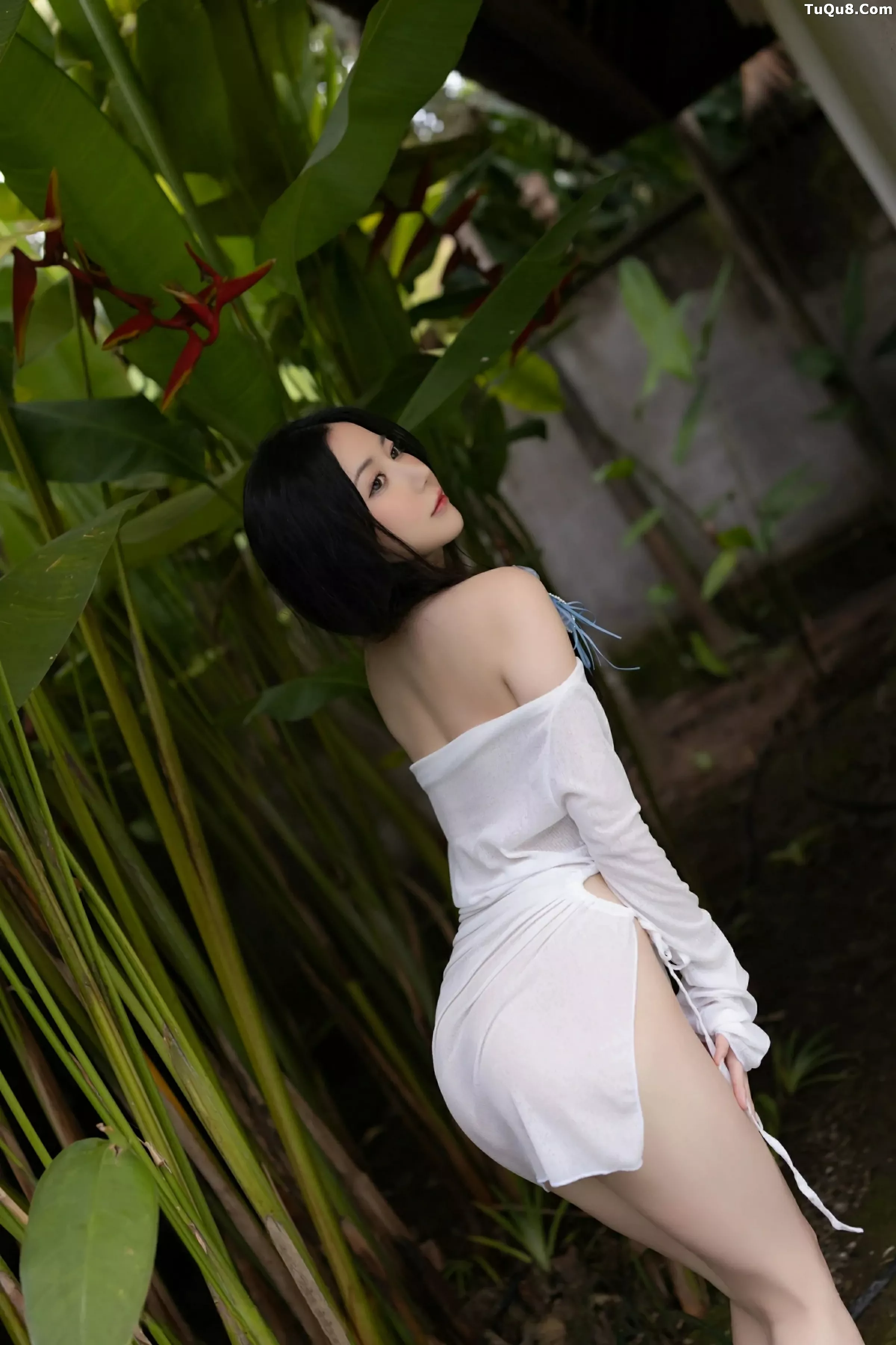 [[XiuRen秀人网]秀人网]No.10377_模特鱼子酱Fish白色轻透服饰露蓝色比基尼秀曼妙身姿诱惑写真80P