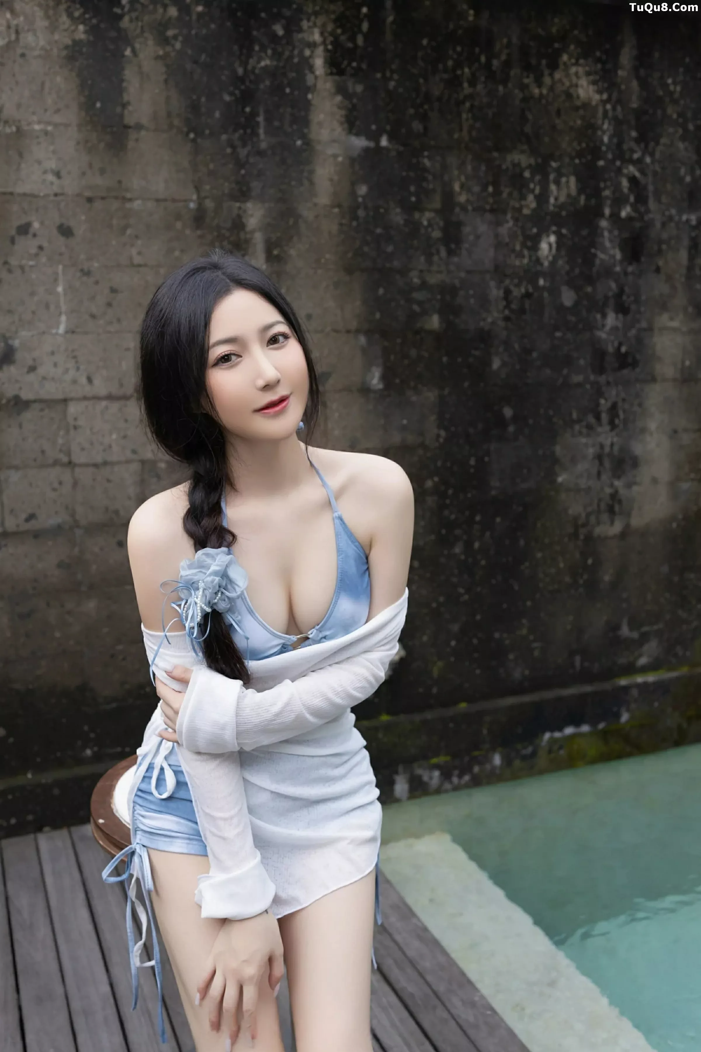 [[XiuRen秀人网]秀人网]No.10377_模特鱼子酱Fish白色轻透服饰露蓝色比基尼秀曼妙身姿诱惑写真80P