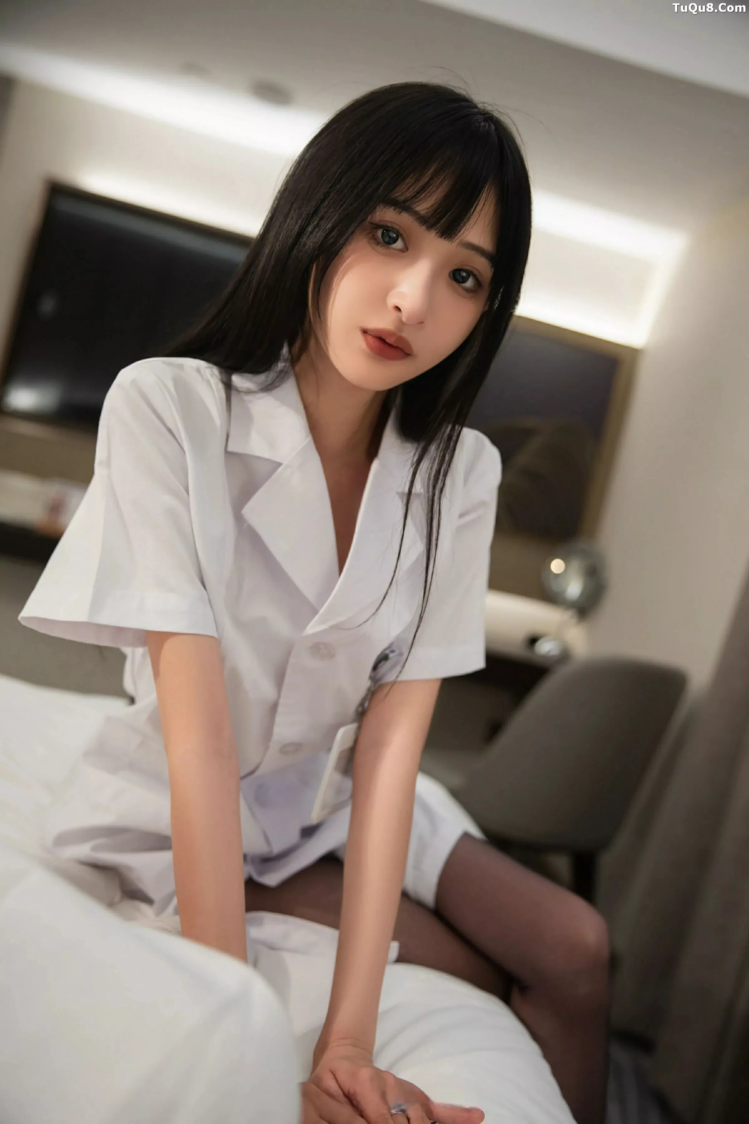 [[XiuRen秀人网]秀人网]No.10373_模特茂木希子性感白色护士服饰配超薄黑丝秀完美身材诱惑写真80P