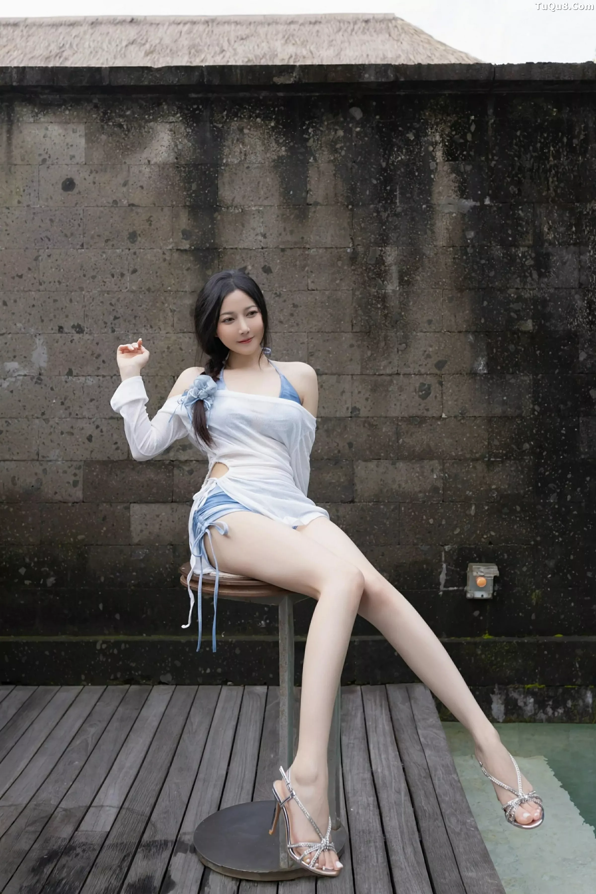 [[XiuRen秀人网]秀人网]No.10377_模特鱼子酱Fish白色轻透服饰露蓝色比基尼秀曼妙身姿诱惑写真80P