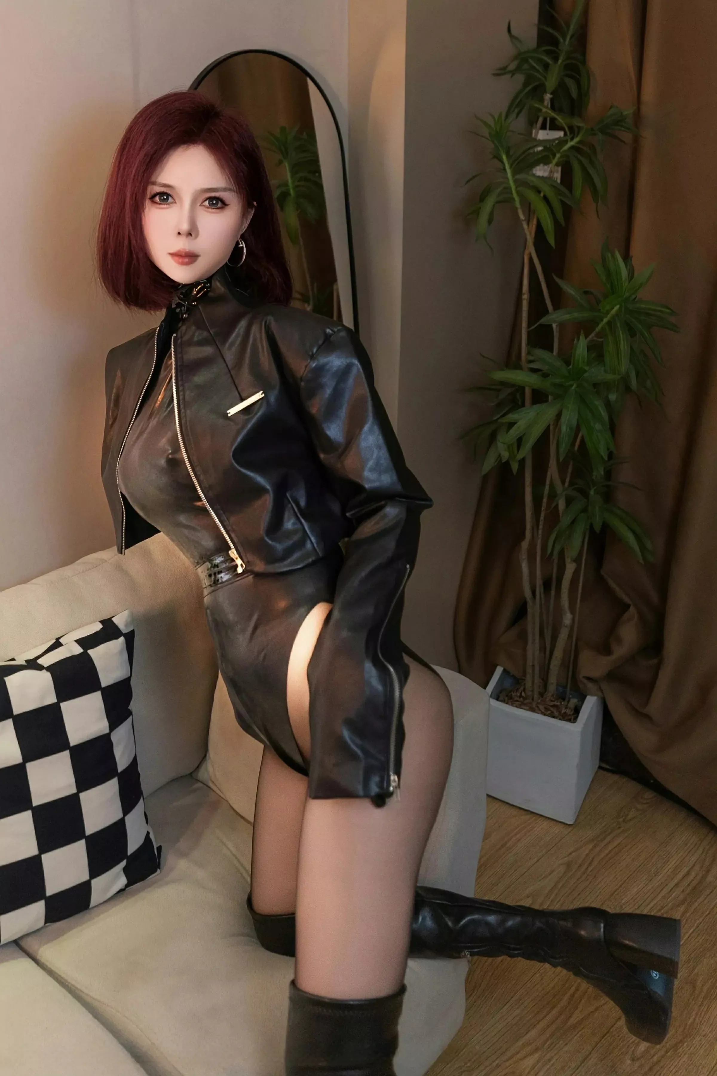 [[XiuRen秀人网]秀人网]No.10393_模特白芷yy性感黑色皮质连体衣配超薄黑丝秀完美曲线诱惑写真99P