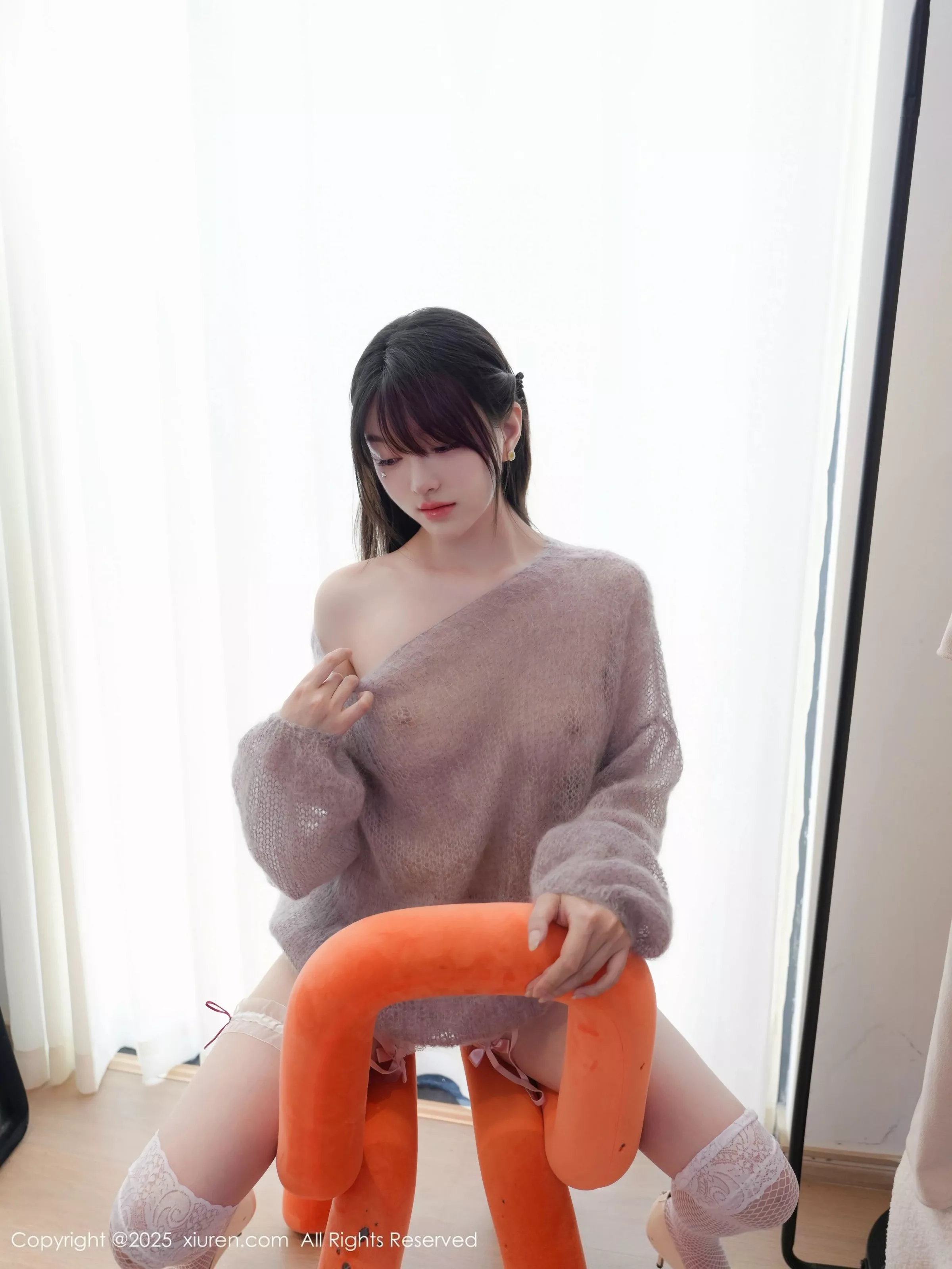 [[XiuRen秀人网]秀人网]No.10416_模特白露lulu性感粉色情趣内衣配白色丝袜秀曼妙身材诱惑写真85P