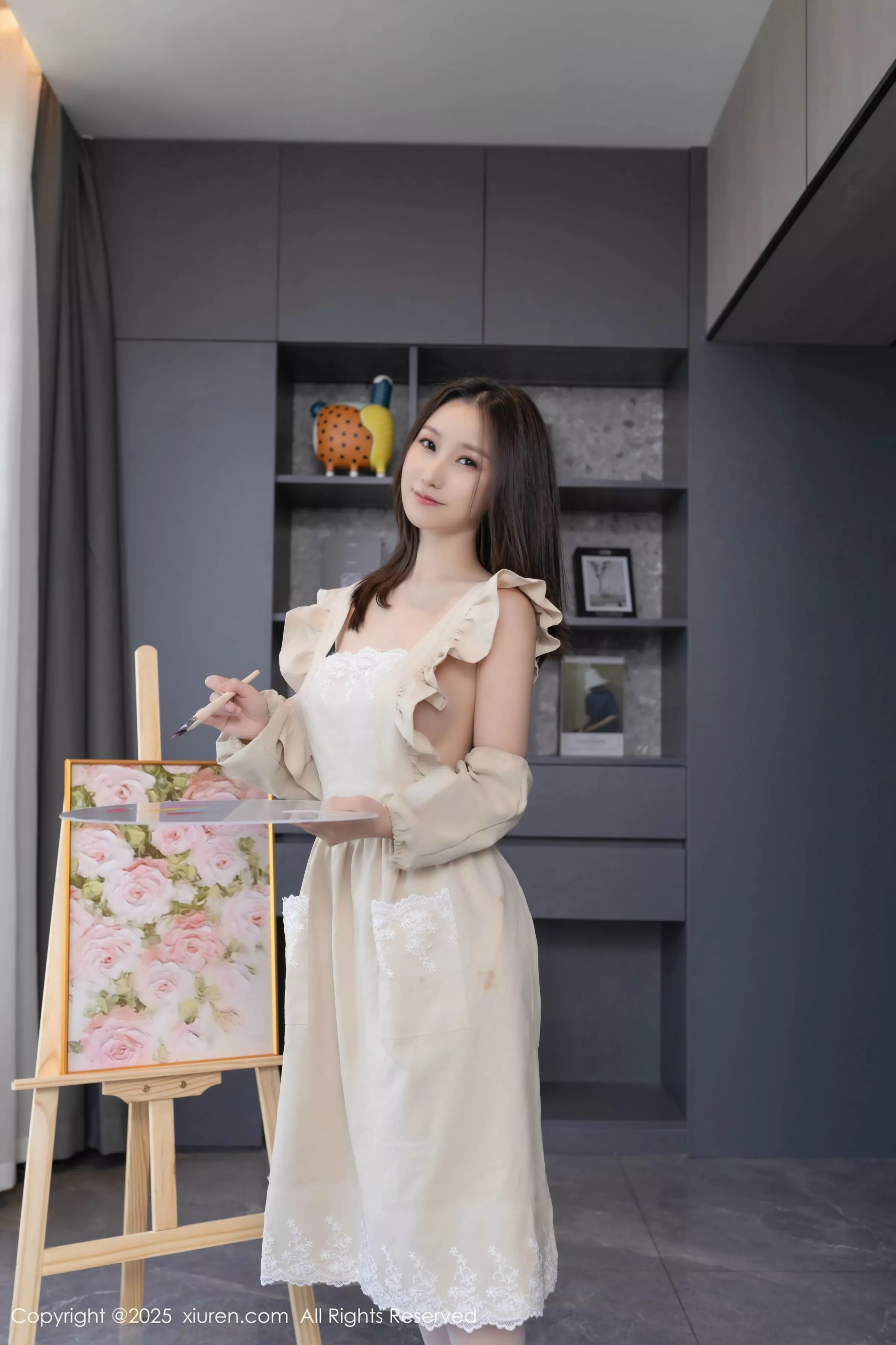 [[XiuRen秀人网]秀人网]No.10308_模特杏子Yada画家主题性感白色内衣配白丝袜秀曼妙身姿诱惑写真81P