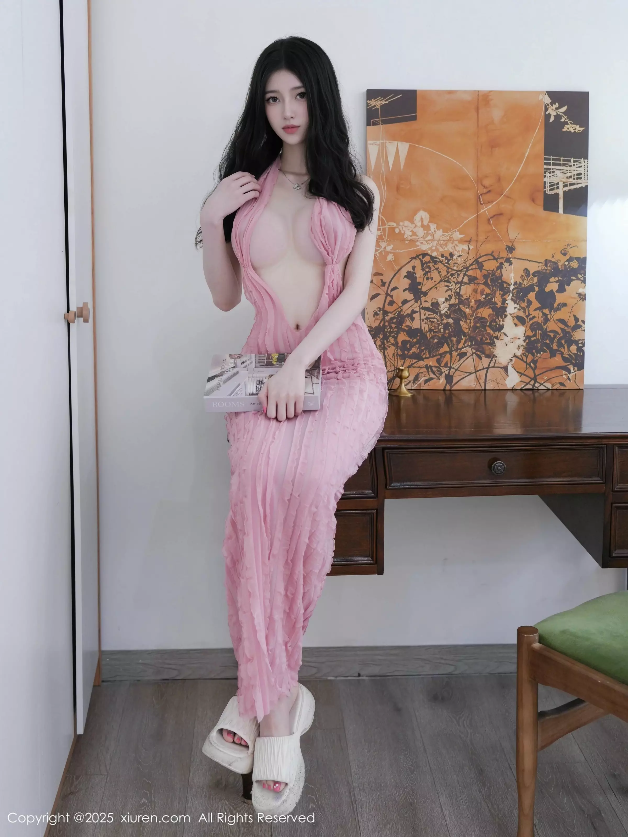 [[XiuRen秀人网]秀人网]No.10309_新人模特白小蝶性感粉色连衣裙露白色内衣秀完美曲线诱惑写真80P