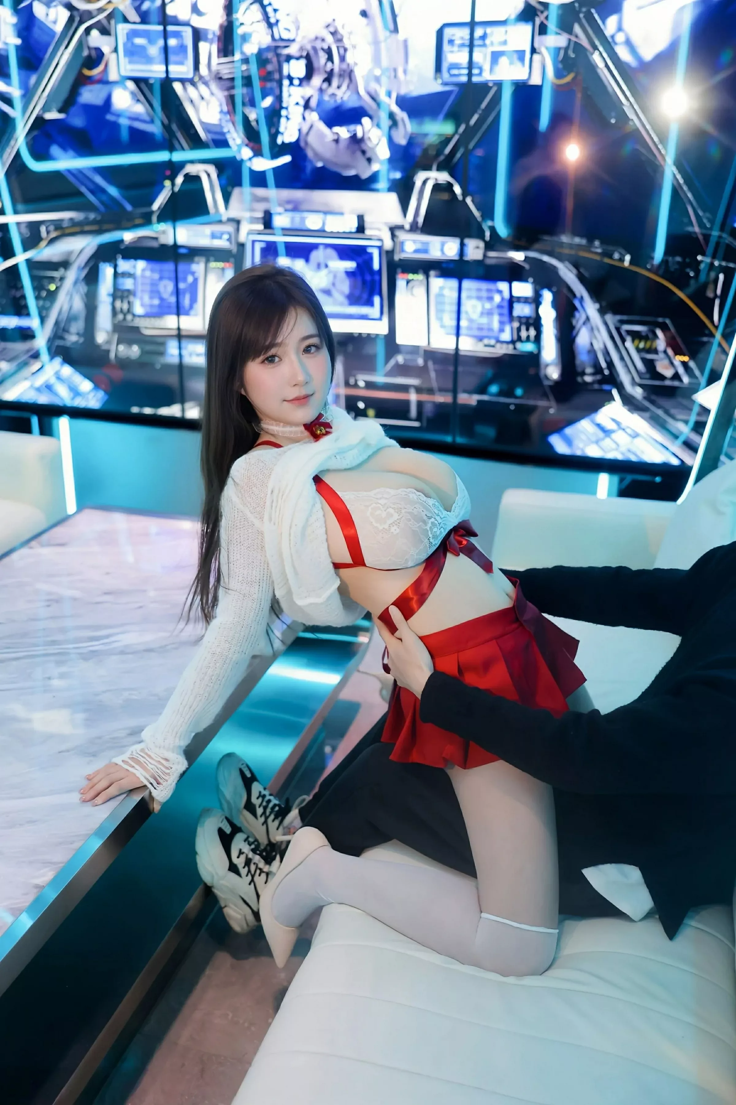 [[XiuRen秀人网]秀人网]No.10470_模特小肉肉咪私房性感白色蕾丝内衣配白丝袜秀凹凸身材诱惑写真76P