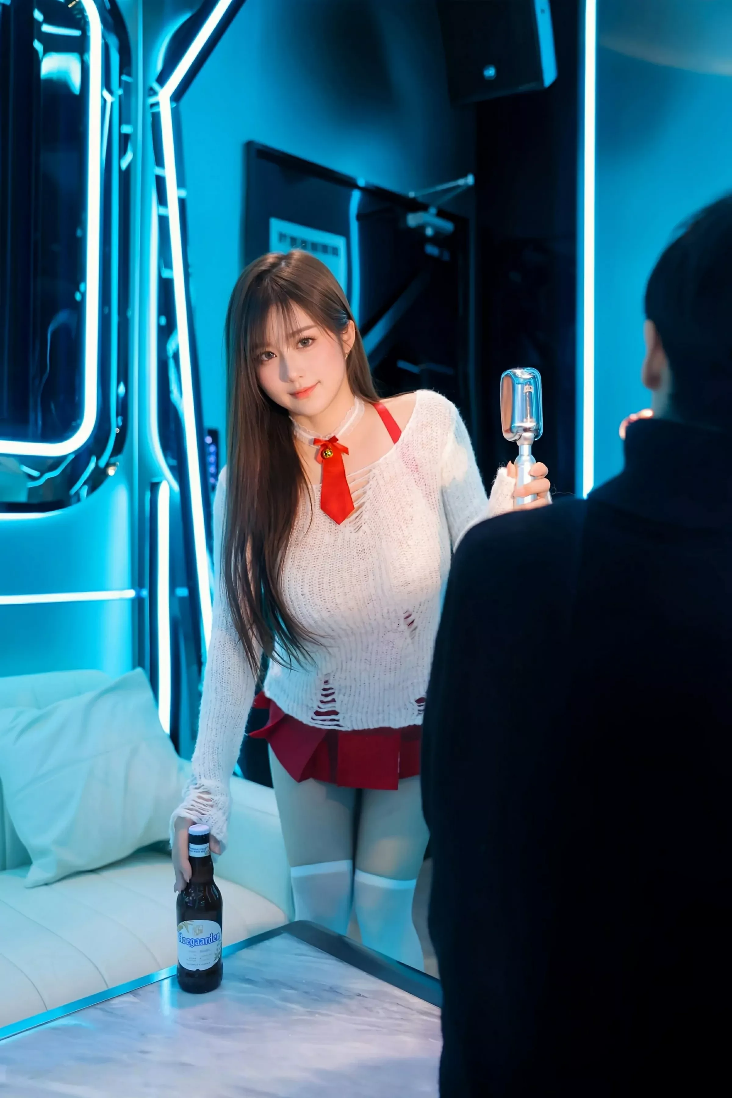 [[XiuRen秀人网]秀人网]No.10470_模特小肉肉咪私房性感白色蕾丝内衣配白丝袜秀凹凸身材诱惑写真76P