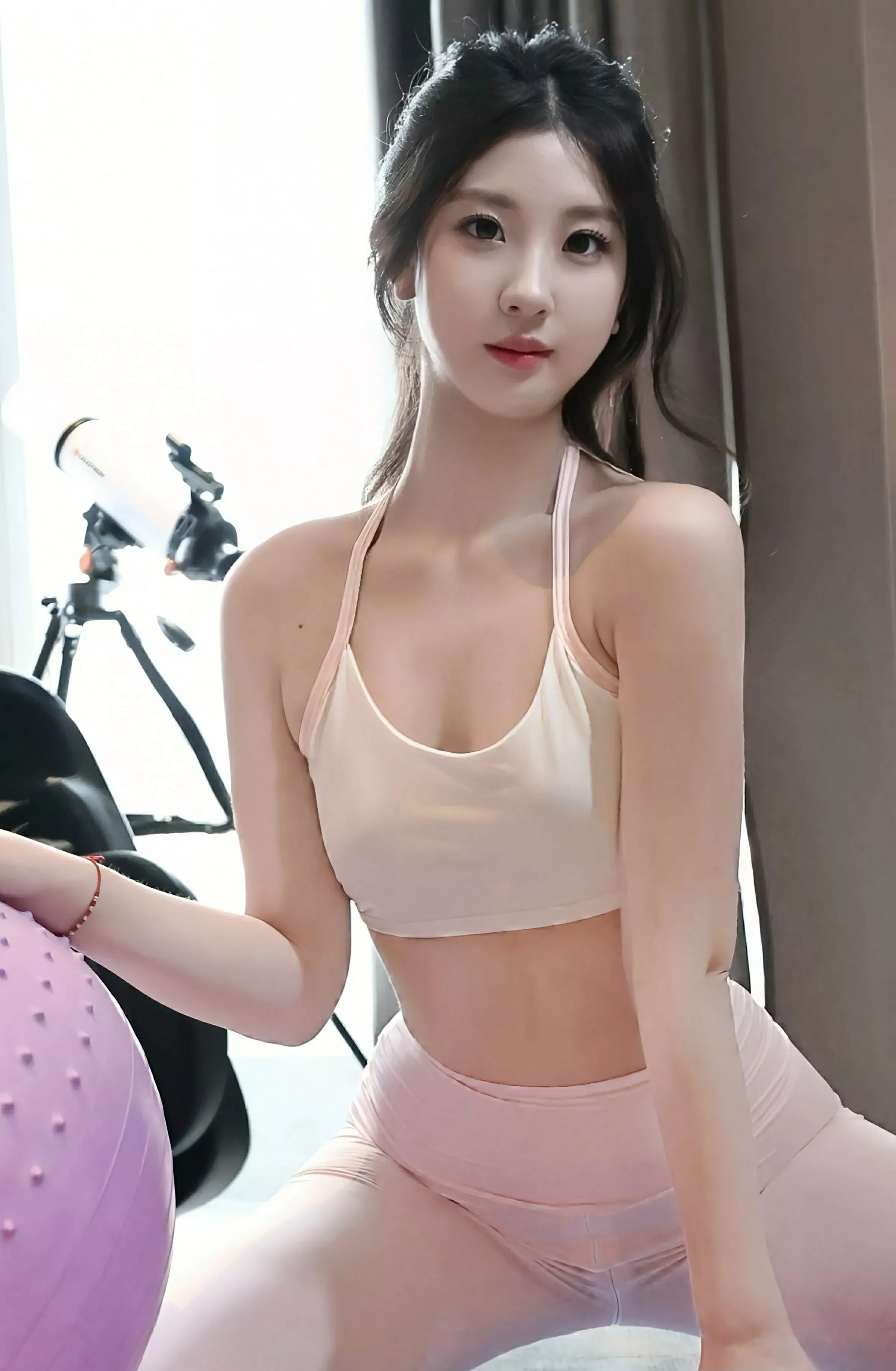 [[XiuRen秀人网]秀人网]No.10474_模特小芭乐性感白色上衣配粉色瑜伽裤秀曼妙苗条身姿诱惑写真86P