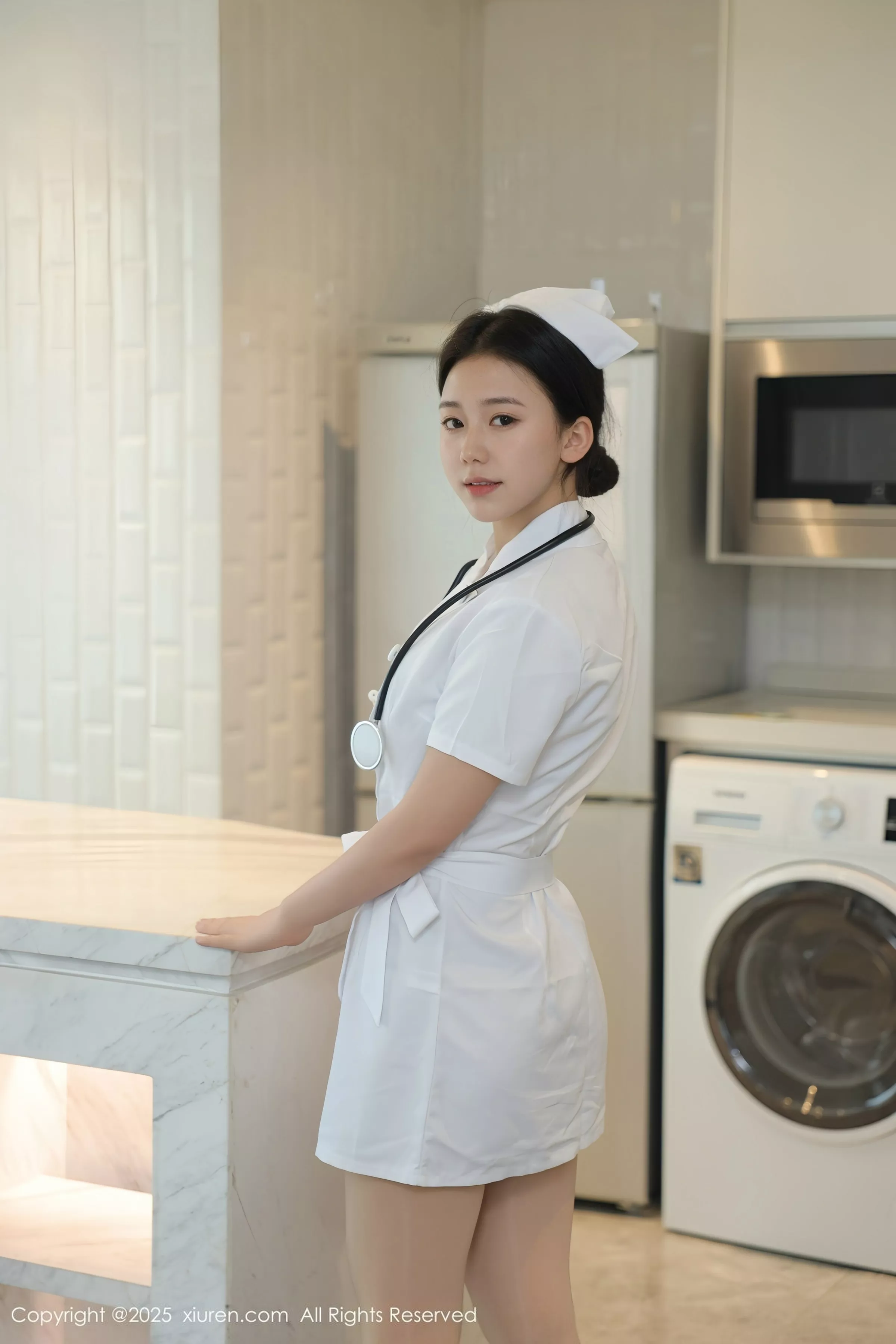 [[XiuRen秀人网]秀人网]No.10465_模特林嘉馨性感白色护士制服露紫色情趣内衣秀丰腴身材诱惑写真80P