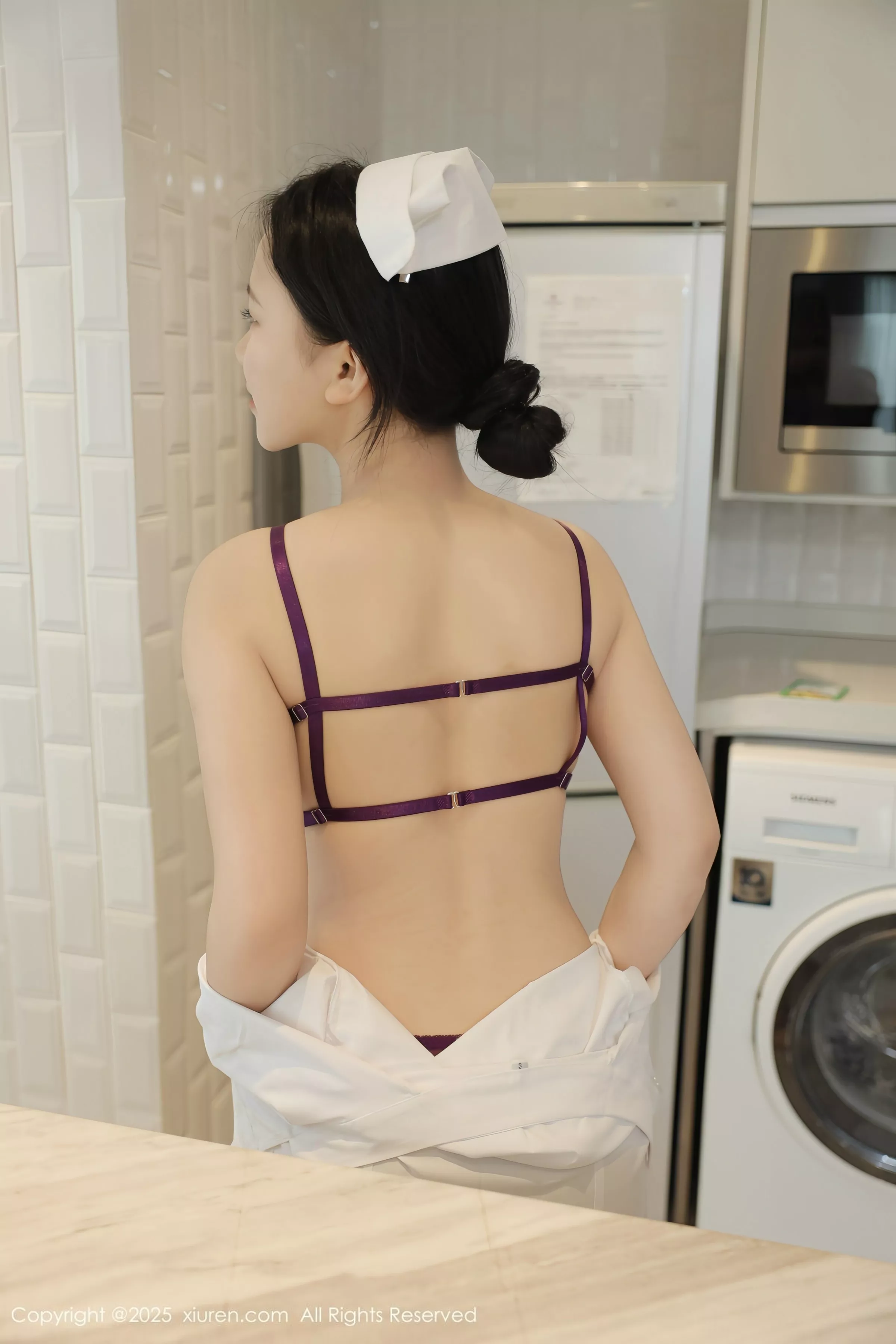 [[XiuRen秀人网]秀人网]No.10465_模特林嘉馨性感白色护士制服露紫色情趣内衣秀丰腴身材诱惑写真80P