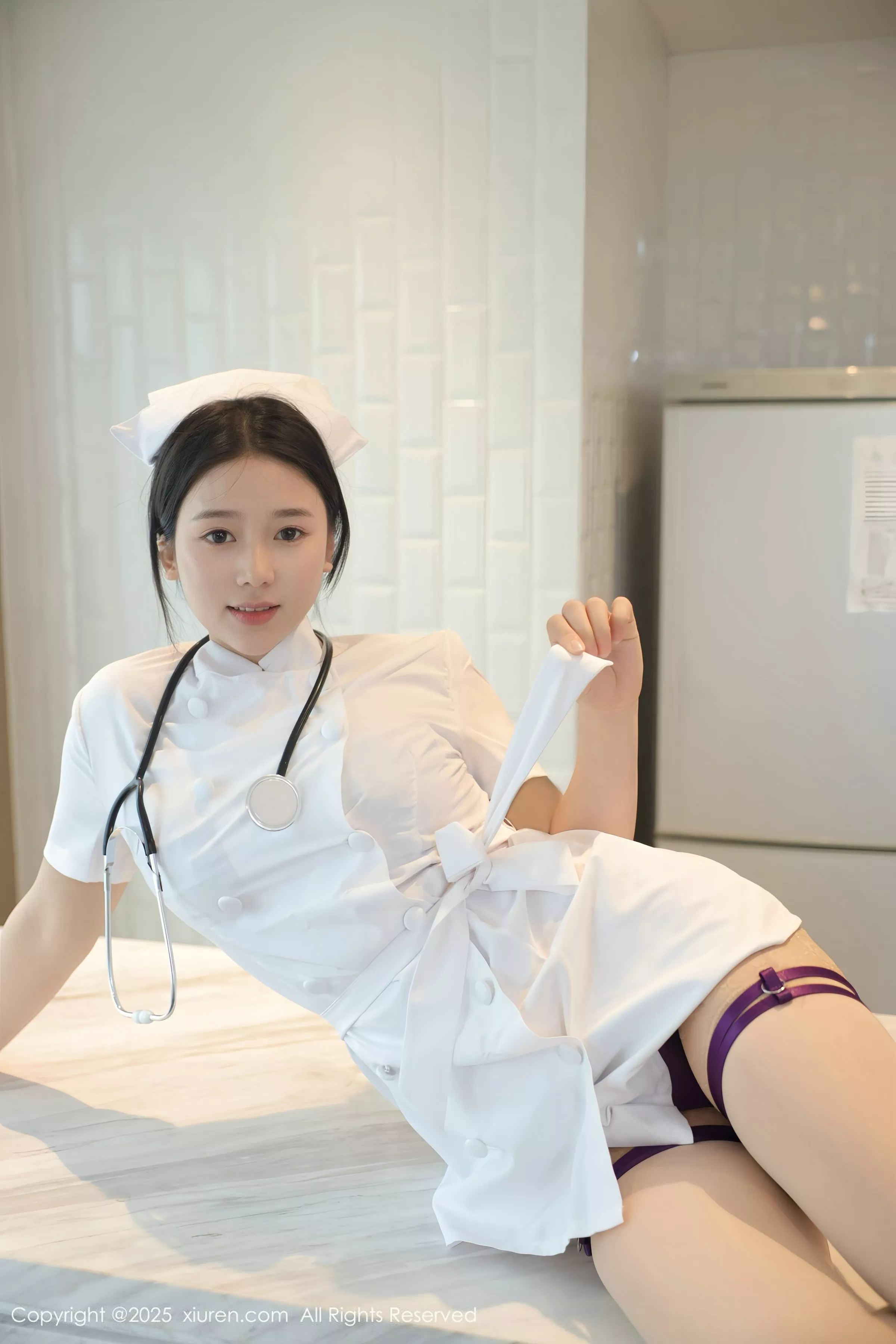 [[XiuRen秀人网]秀人网]No.10465_模特林嘉馨性感白色护士制服露紫色情趣内衣秀丰腴身材诱惑写真80P