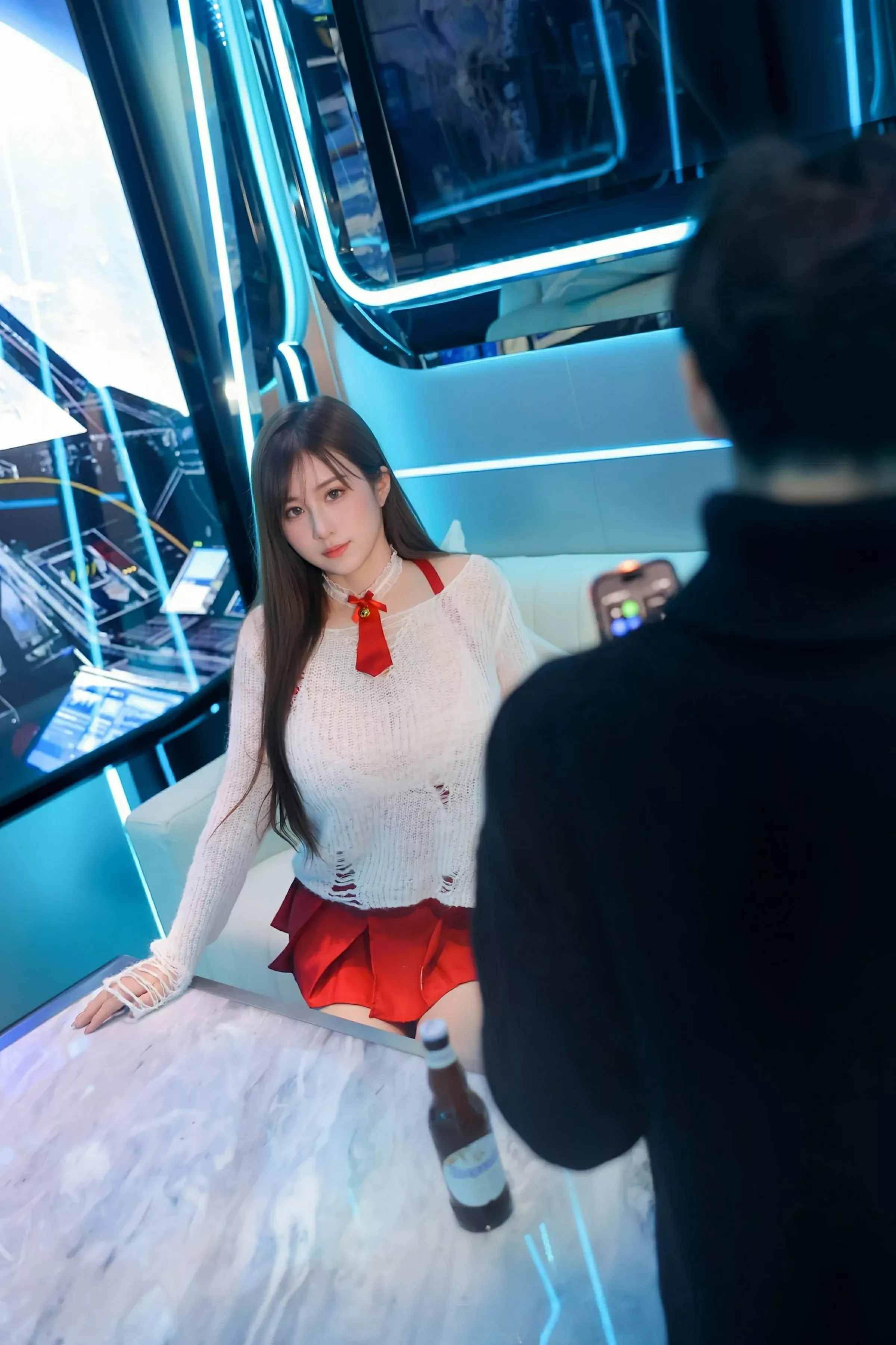 [[XiuRen秀人网]秀人网]No.10470_模特小肉肉咪私房性感白色蕾丝内衣配白丝袜秀凹凸身材诱惑写真76P