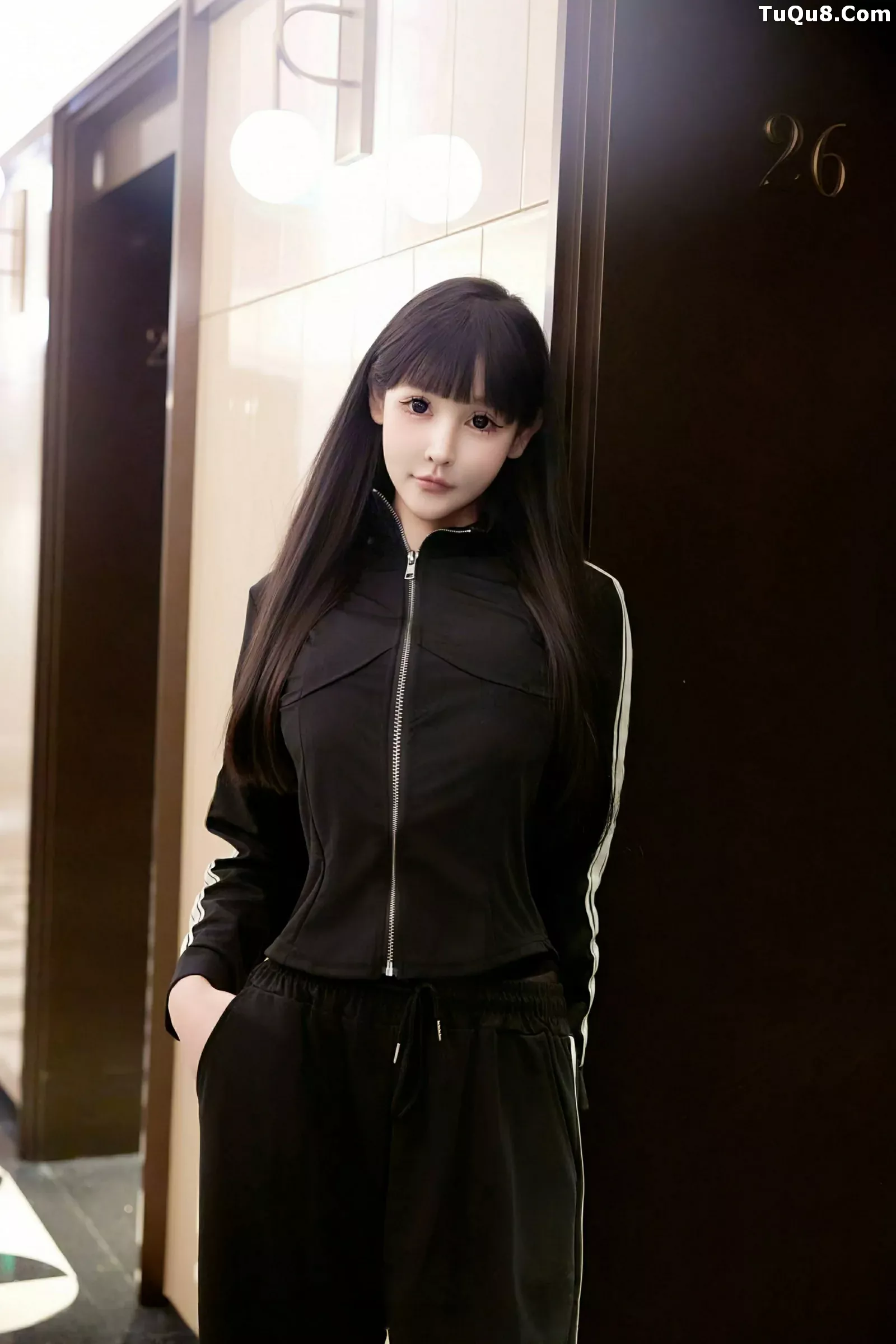 [[XiuRen秀人网]秀人网]No.10482_模特智恩baby性感黑色情趣内衣配超薄黑丝秀丰腴身材诱惑写真75P