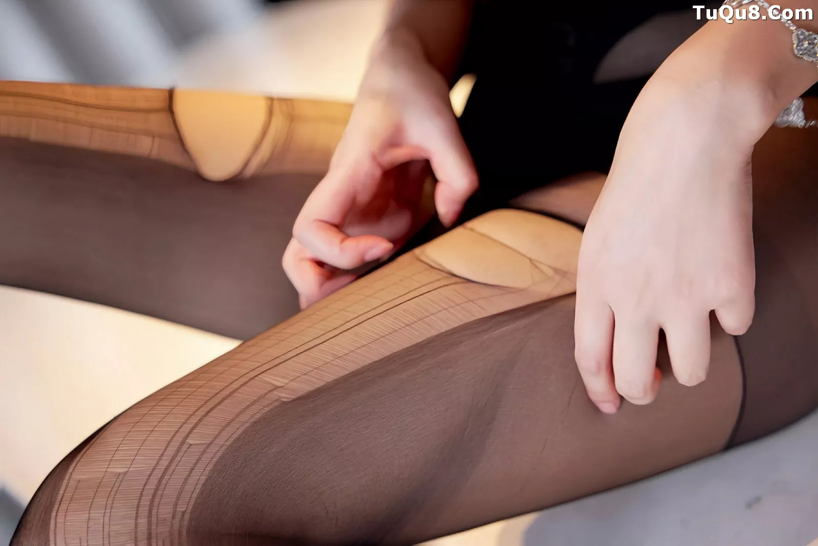 [[XiuRen秀人网]秀人网]No.10482_模特智恩baby性感黑色情趣内衣配超薄黑丝秀丰腴身材诱惑写真75P