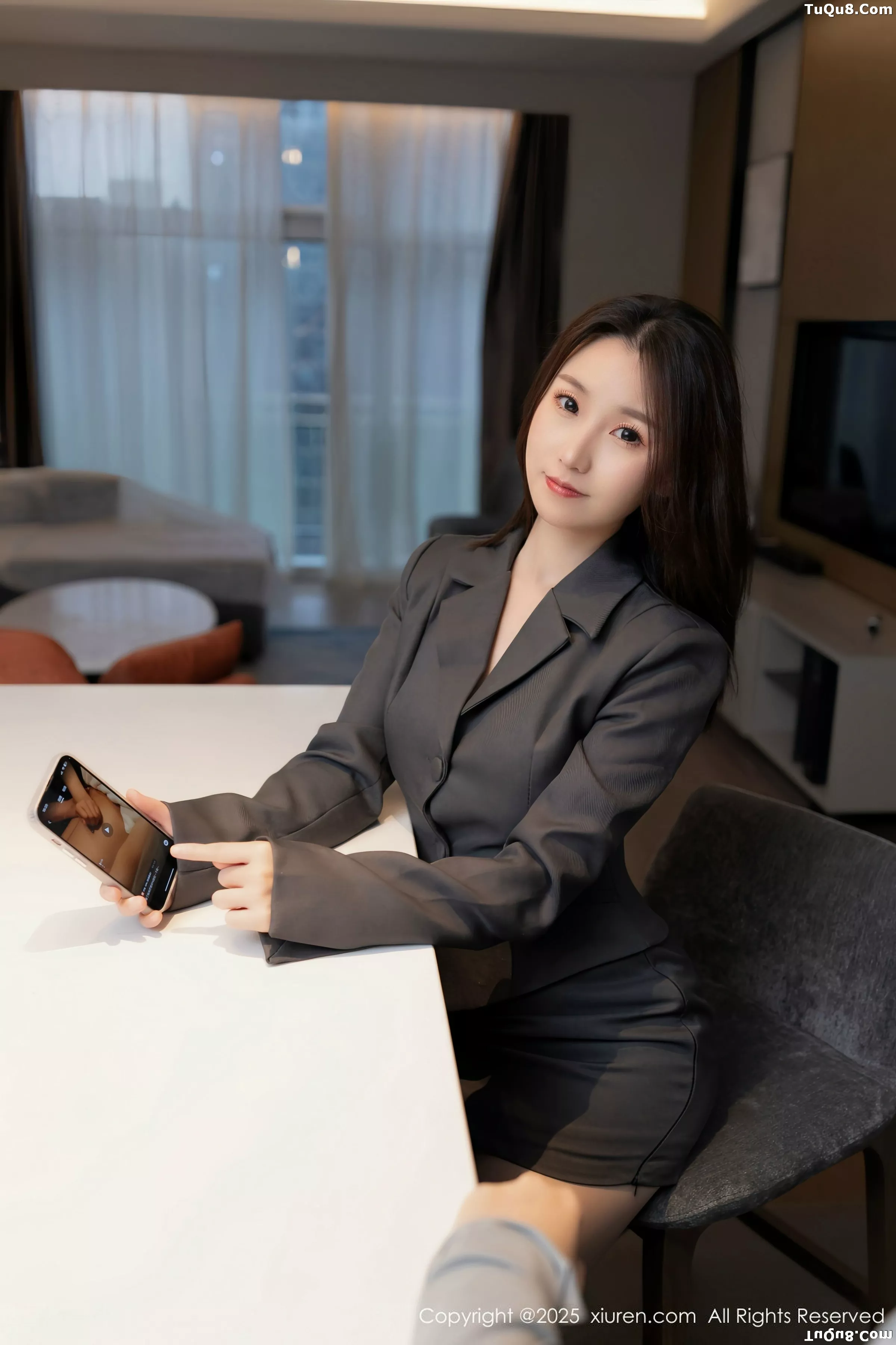 [[XiuRen秀人网]秀人网]No.10497_模特杏子Yada性感白色薄透内衣配灰色丝袜秀曼妙身姿诱惑写真83P