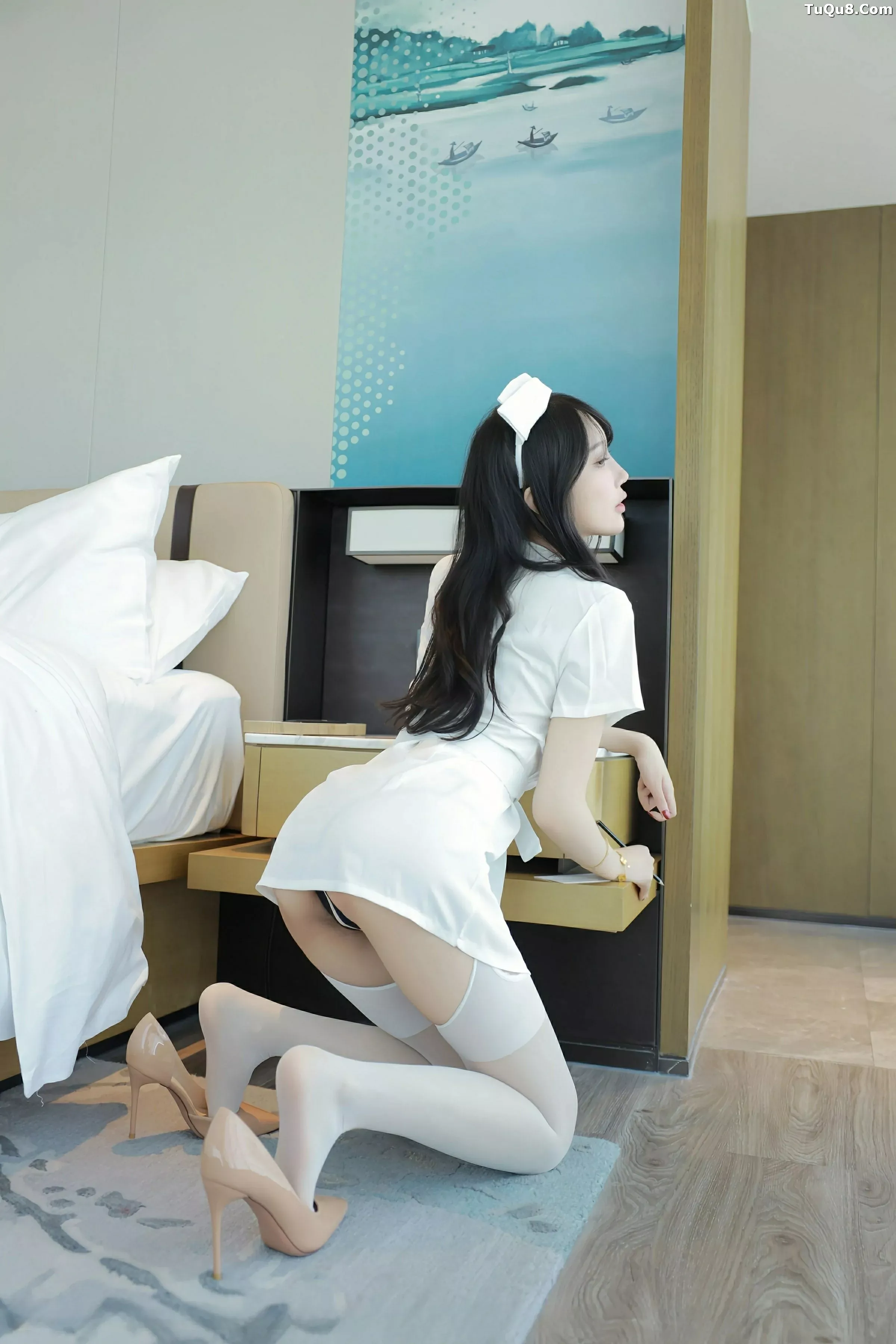 [[XiuRen秀人网]秀人网]No.10507_模特玥儿玥er性感白色护士制服配白丝吊袜秀曼妙身姿诱惑写真72P