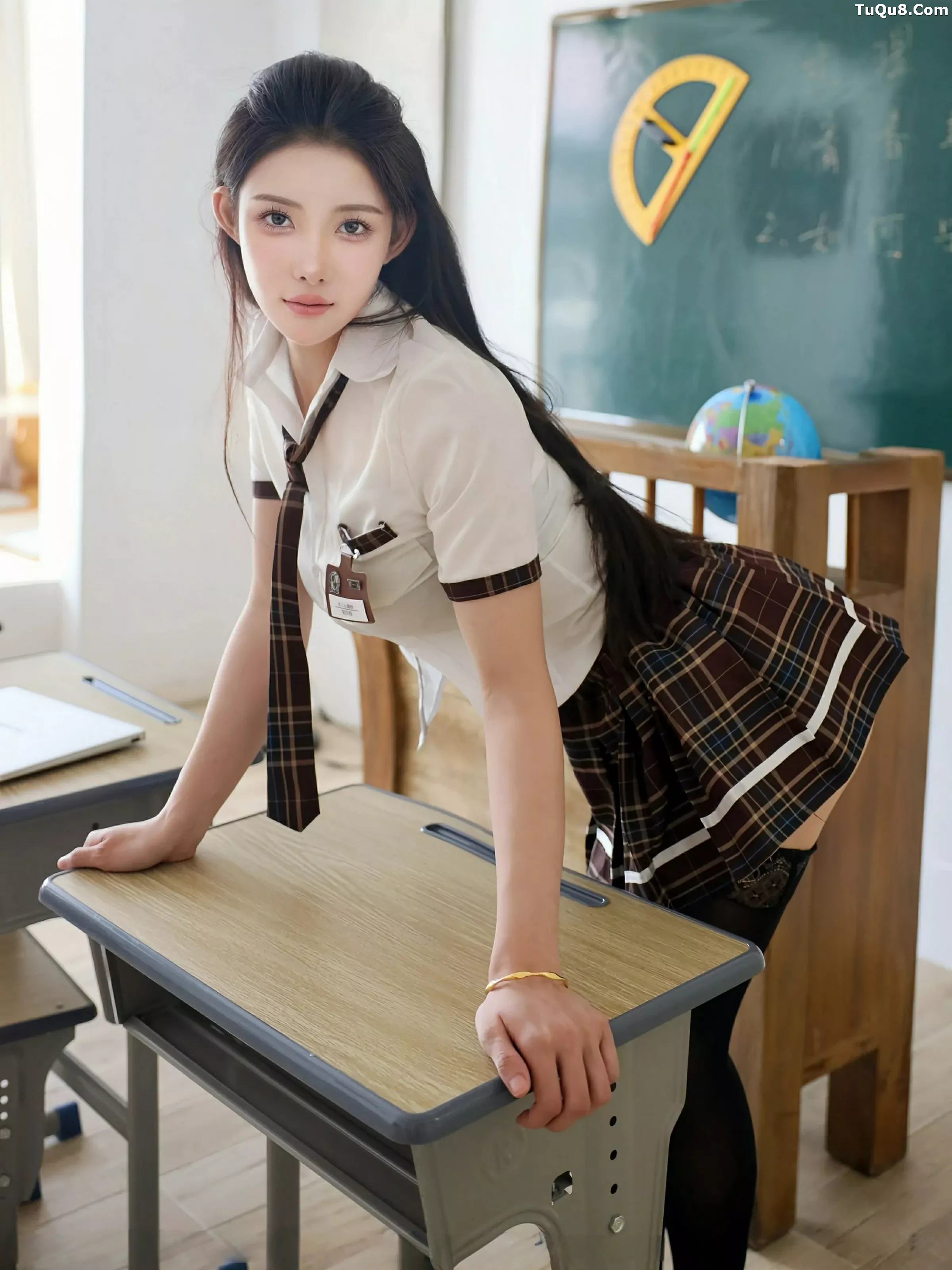 [[XiuRen秀人网]秀人网]No.10512_模特梨霜儿性感学妹制服露黑色内衣配黑丝袜秀凹凸身材诱惑写真81P