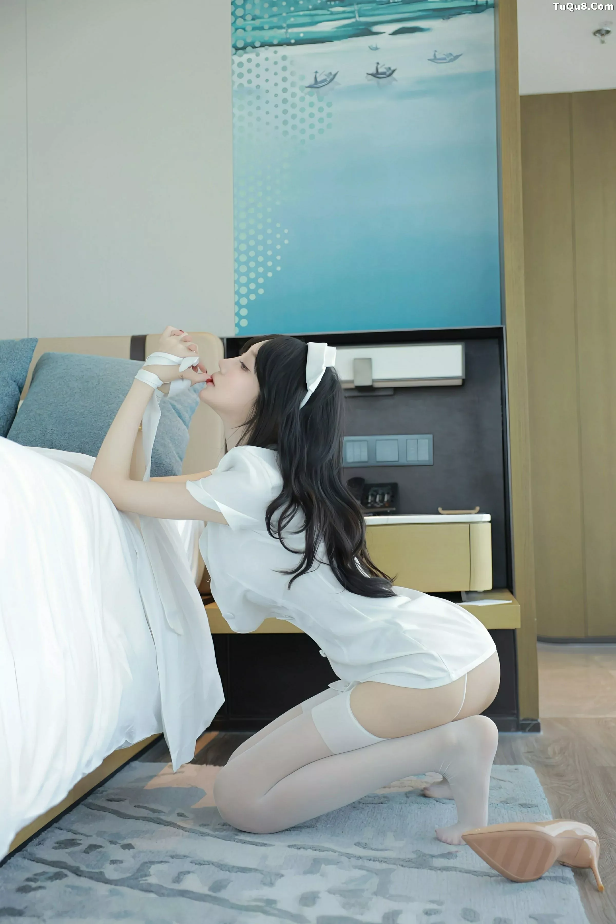 [[XiuRen秀人网]秀人网]No.10507_模特玥儿玥er性感白色护士制服配白丝吊袜秀曼妙身姿诱惑写真72P