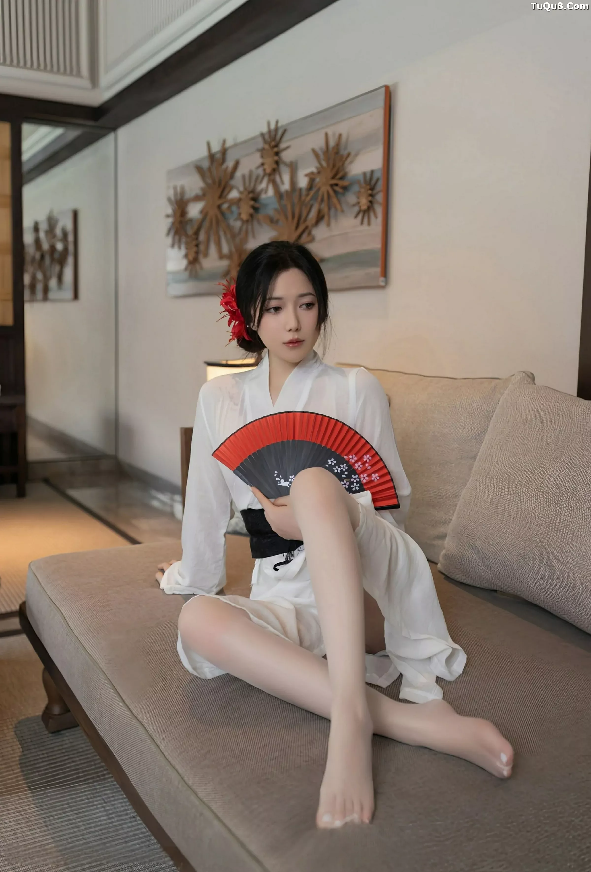 [[XiuRen秀人网]秀人网]No.10514_模特鱼子酱Fish性感白色薄透服饰配白色丝袜秀曼妙身材诱惑写真80P